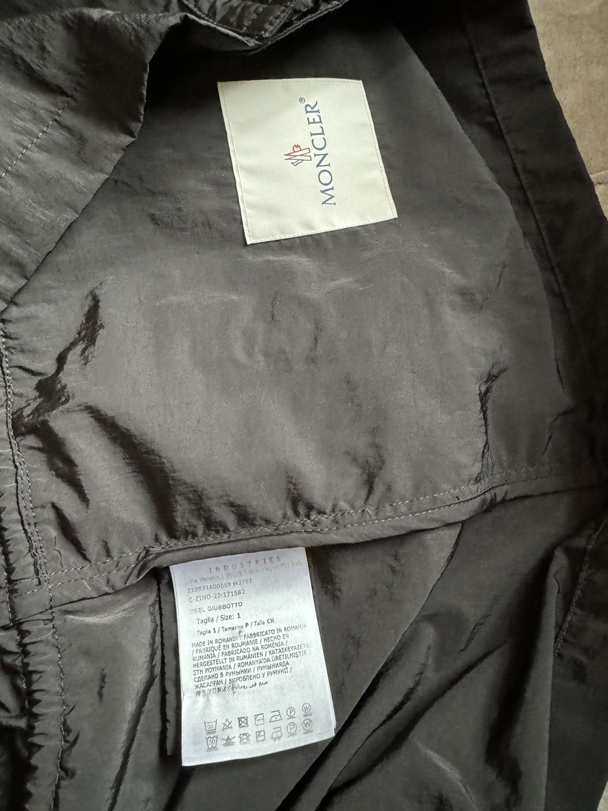 MONCLER ladies jacket SIZE 1 real TAPE MEASUREMENTS IN PHOTO