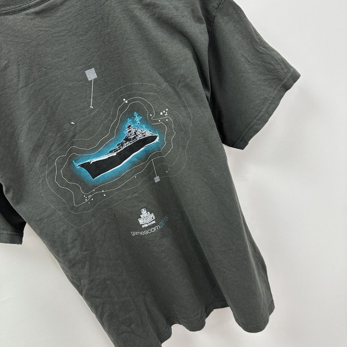 The Game Vintage 00s World Of Tanks Warships WoT tee Gamescome 2015 Size US L / EU 52-54 / 3 - 4 Thumbnail