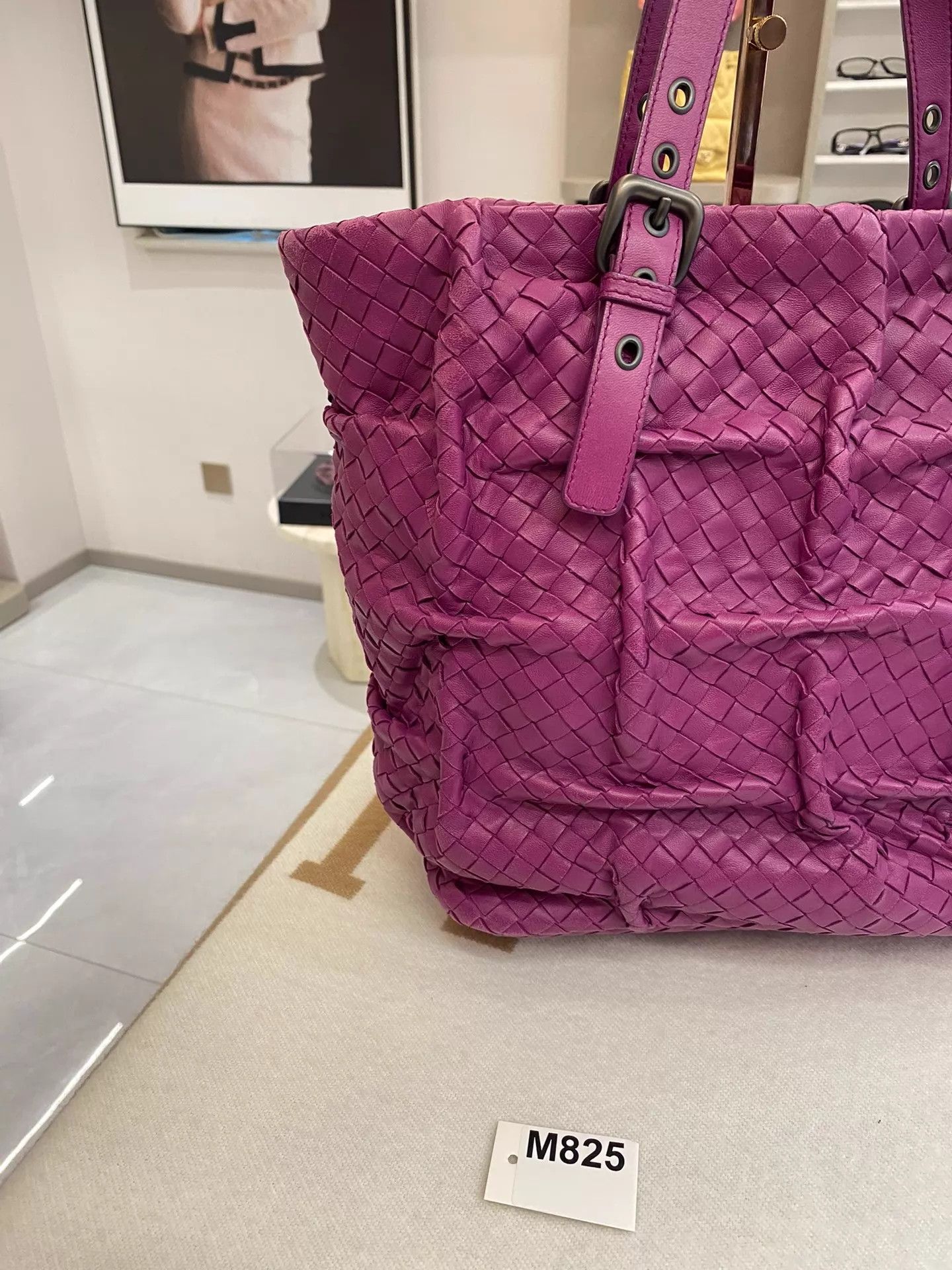 Bottega Veneta Bottega Veneta Solid Tote 41x16x29 Good M825 Size ONE SIZE - 3 Thumbnail
