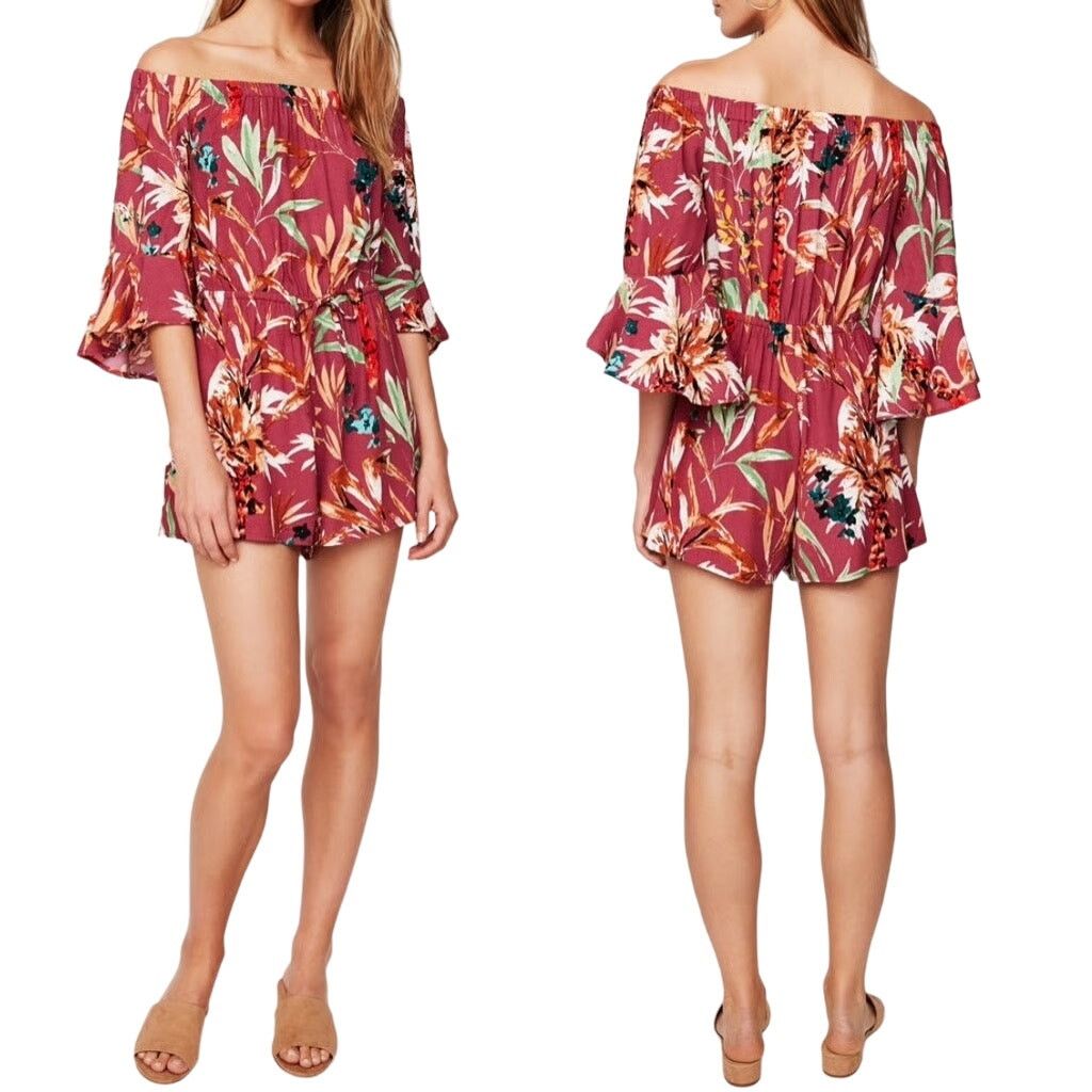 Express EXPRESS Tropical Floral Off The Shoulder Romper Size 28" / US 6 / IT 42 - 1 Thumbnail
