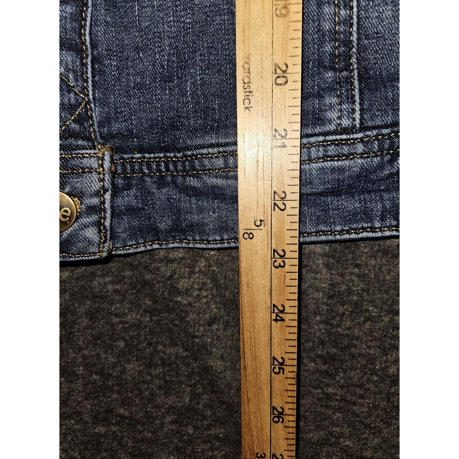 Lee Lee Jacket Womens XL Blue Denim Stretch Button Up Pockets Casual Classic Short Sleeve Long Sleeve 80s 90s Western Womens Size 40" / US 18 - 4 Thumbnail