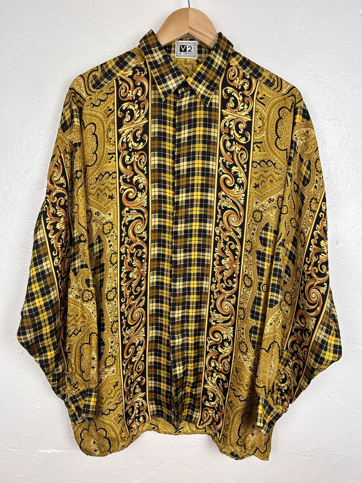 Versace 90s Archive V2 Versace Barocco Art Silk Long Sleeve Shirt Size US XL / EU 56 / 4 - 1 Thumbnail