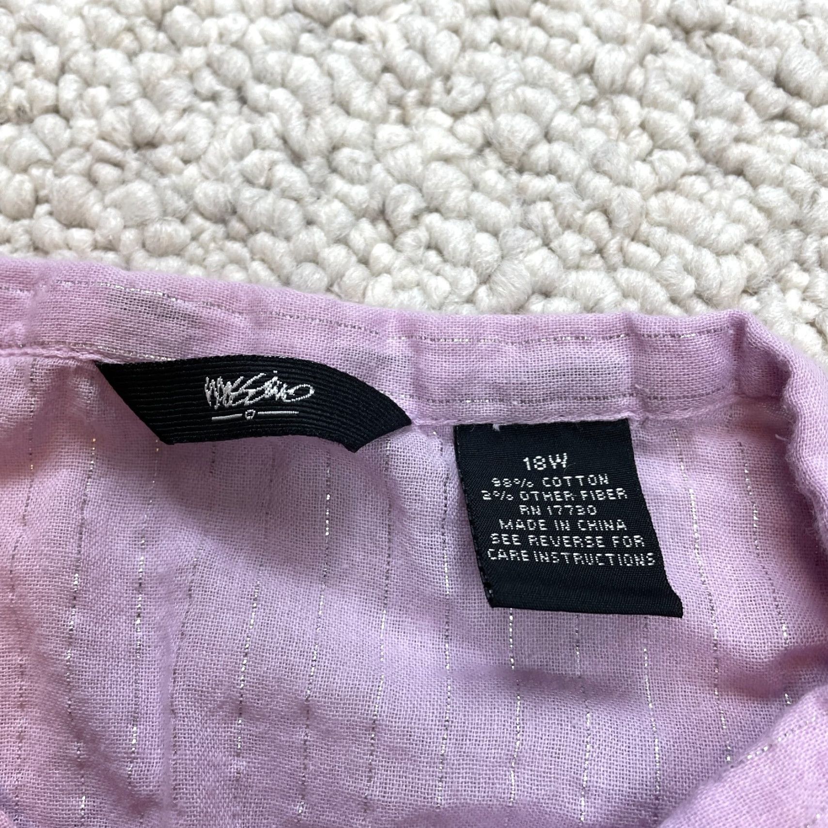 Mossimo Mossimo Long Sleeve Shirt Womens Plus 18W Light Purple Split Neck Shiny Striped Size XXL / US 16-18 / IT 52-54 - 4 Thumbnail