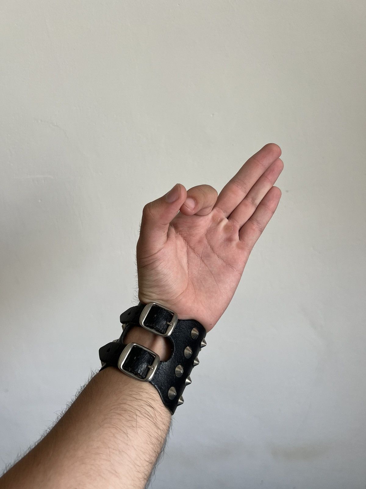 Jewelry × Leather Spiked bracelet leather punk avant garde Size ONE SIZE - 2 Thumbnail