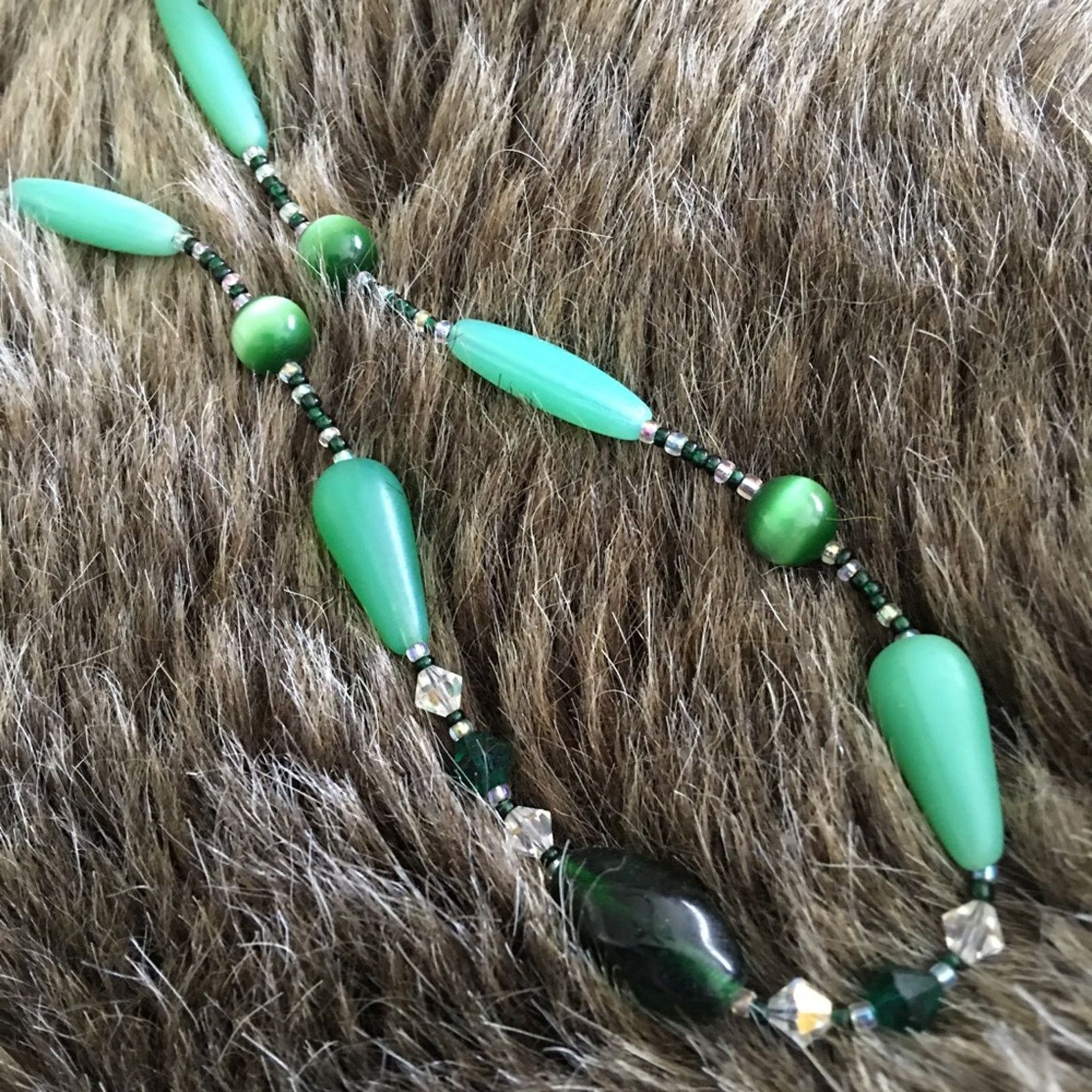 Handmade Artisan green tone beaded choker necklace Size ONE SIZE - 6 Thumbnail