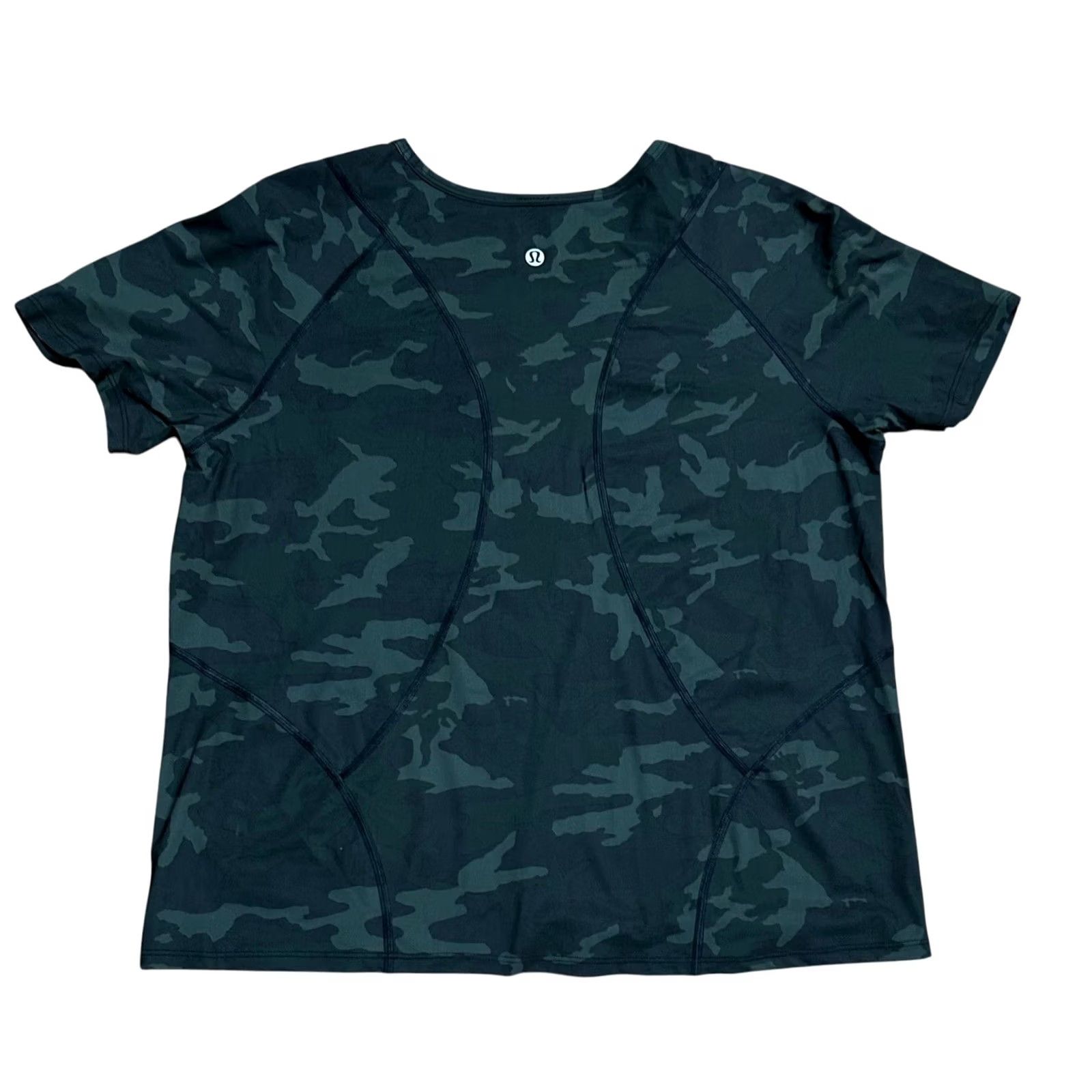 Lululemon Lululemon Outrun the Heat Short Sleeve Camo Green Workout Shirt Top Women Sz M Size M / US 6-8 / IT 42-44 - 6 Thumbnail