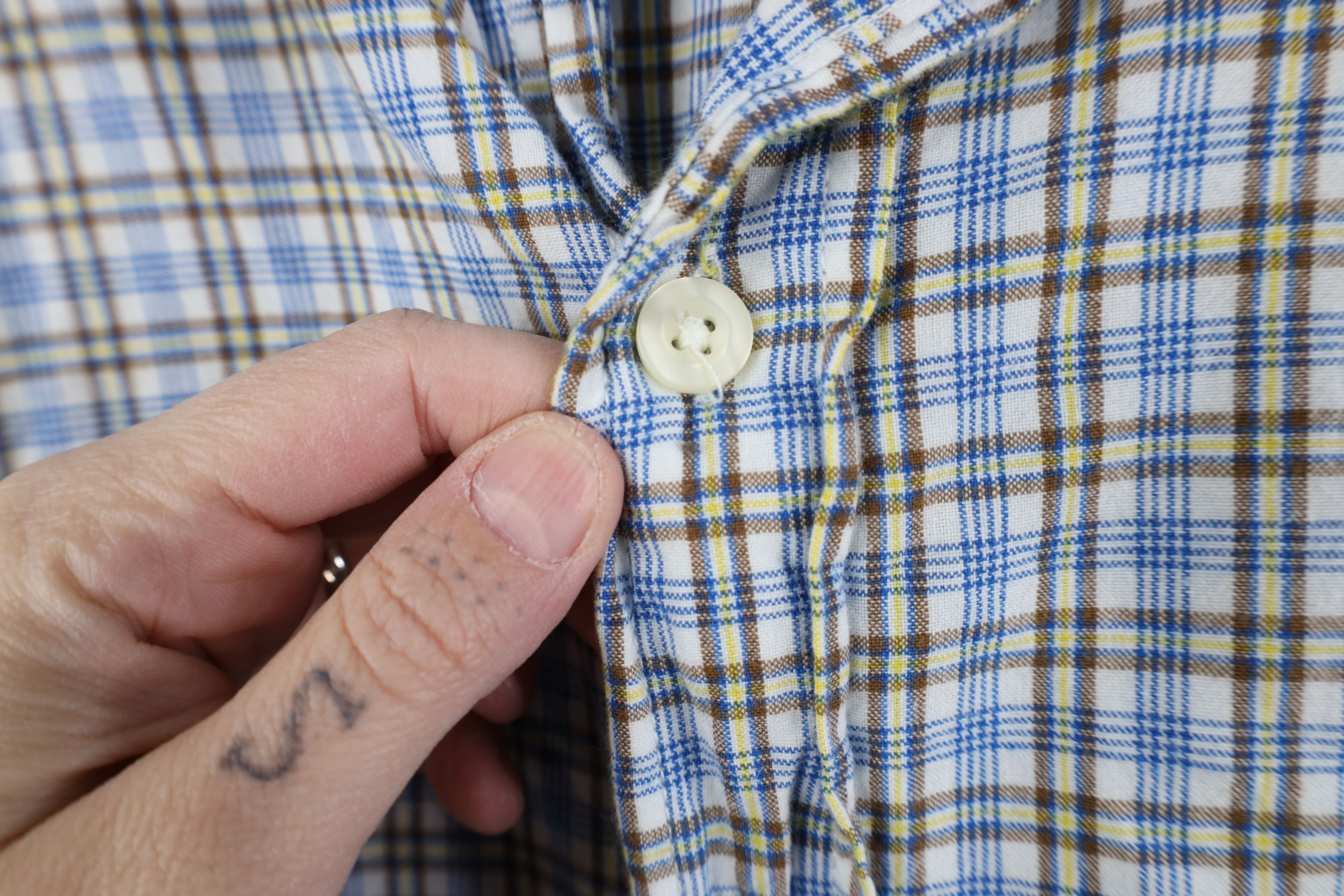 Carhartt Vintage Y2K Carhartt Lightweight Button Shirt Blue Plaid Size US XL / EU 56 / 4 - 6 Thumbnail