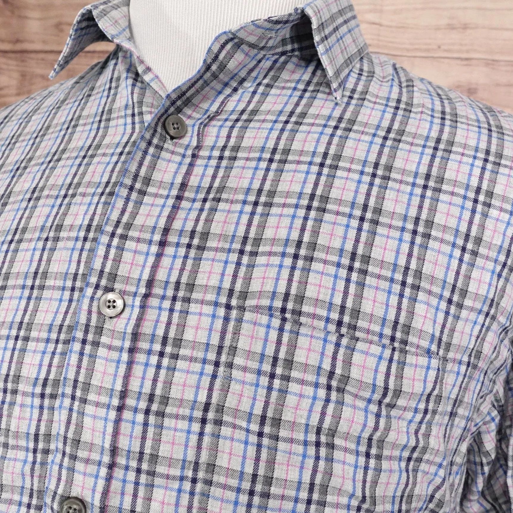 UNTUCKit UNTUCKit Shirt Mens XL Gray Plaid Long Sleeve Button-Down 100% Cotton Casual Mens XL Plaid Shirt Size US XL / EU 56 / 4 - 2 Thumbnail