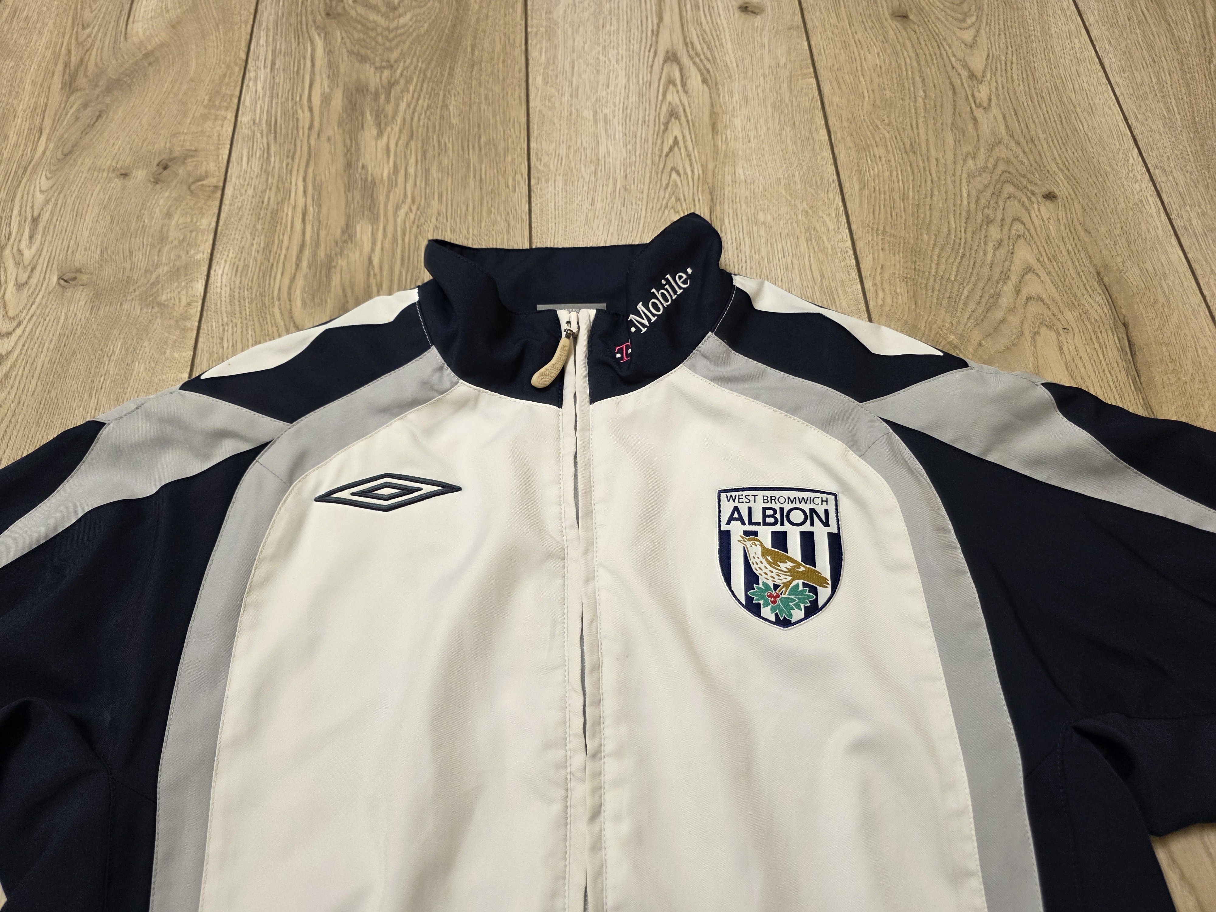 Umbro WEST BROMWICH ALBION VINTAGE FOOTBALL JACKET SOCCER JACKET Size US S / EU 44-46 / 1 - 3 Thumbnail
