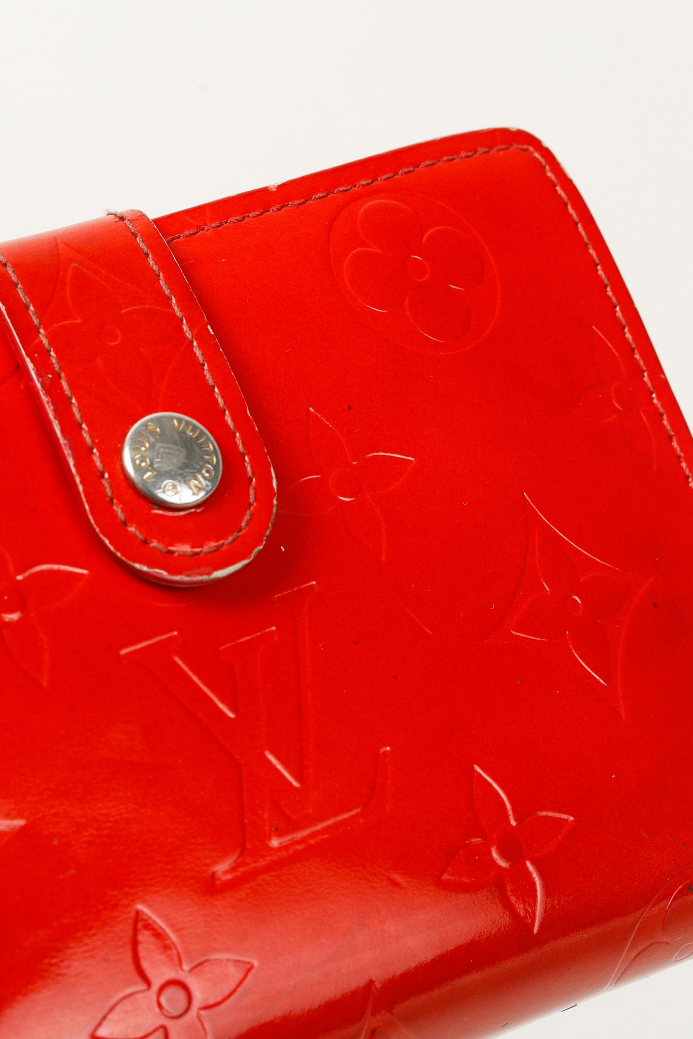 Louis Vuitton Louis Vuitton Pomme D'Amour Vernis Monogram Purse Wallet Size ONE SIZE - 12 Thumbnail