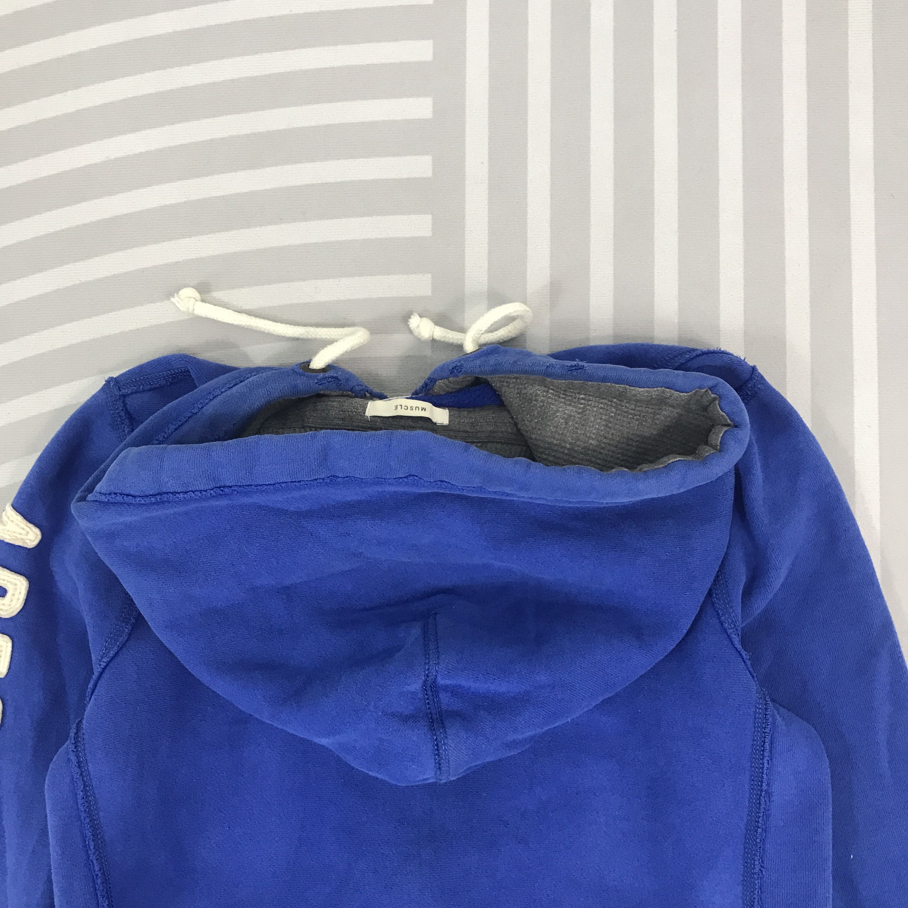 Abercrombie & Fitch × Vintage Vintage Abercrombie & Fitch Distressed blue hoodie Jacket Size US S / EU 44-46 / 1 - 4 Thumbnail