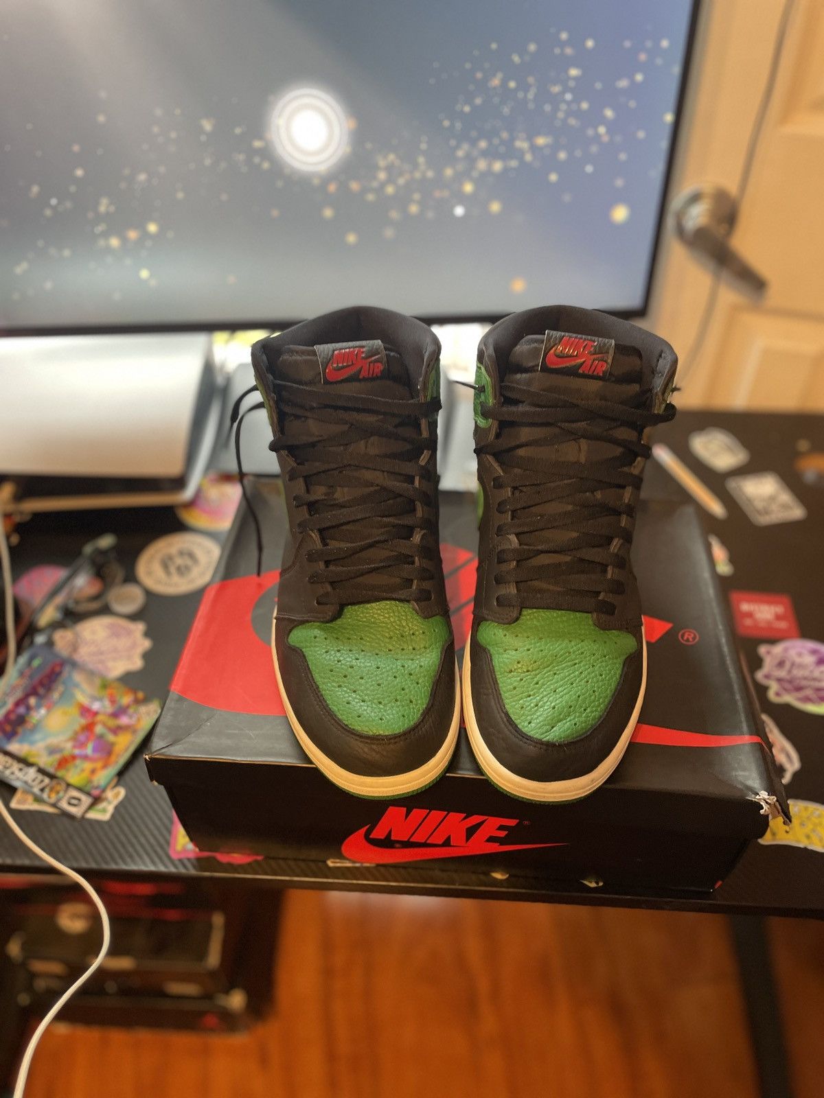 Jordan Brand × Nike Pine Green Air Jordan 1 Size US 13 / EU 46 - 2 Thumbnail