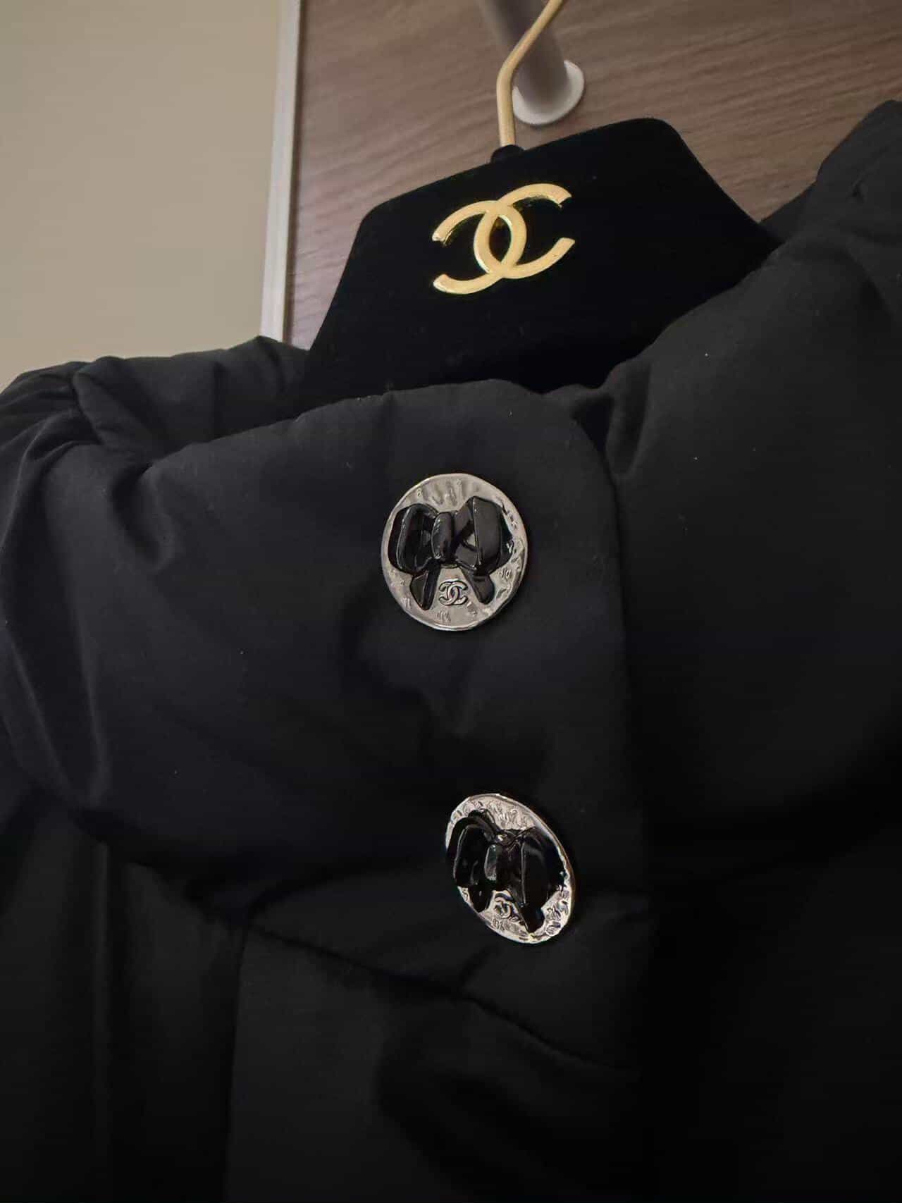 Chanel Chanel 25k puffer coat Size XS / US 0-2 / IT 36-38 - 2 Thumbnail