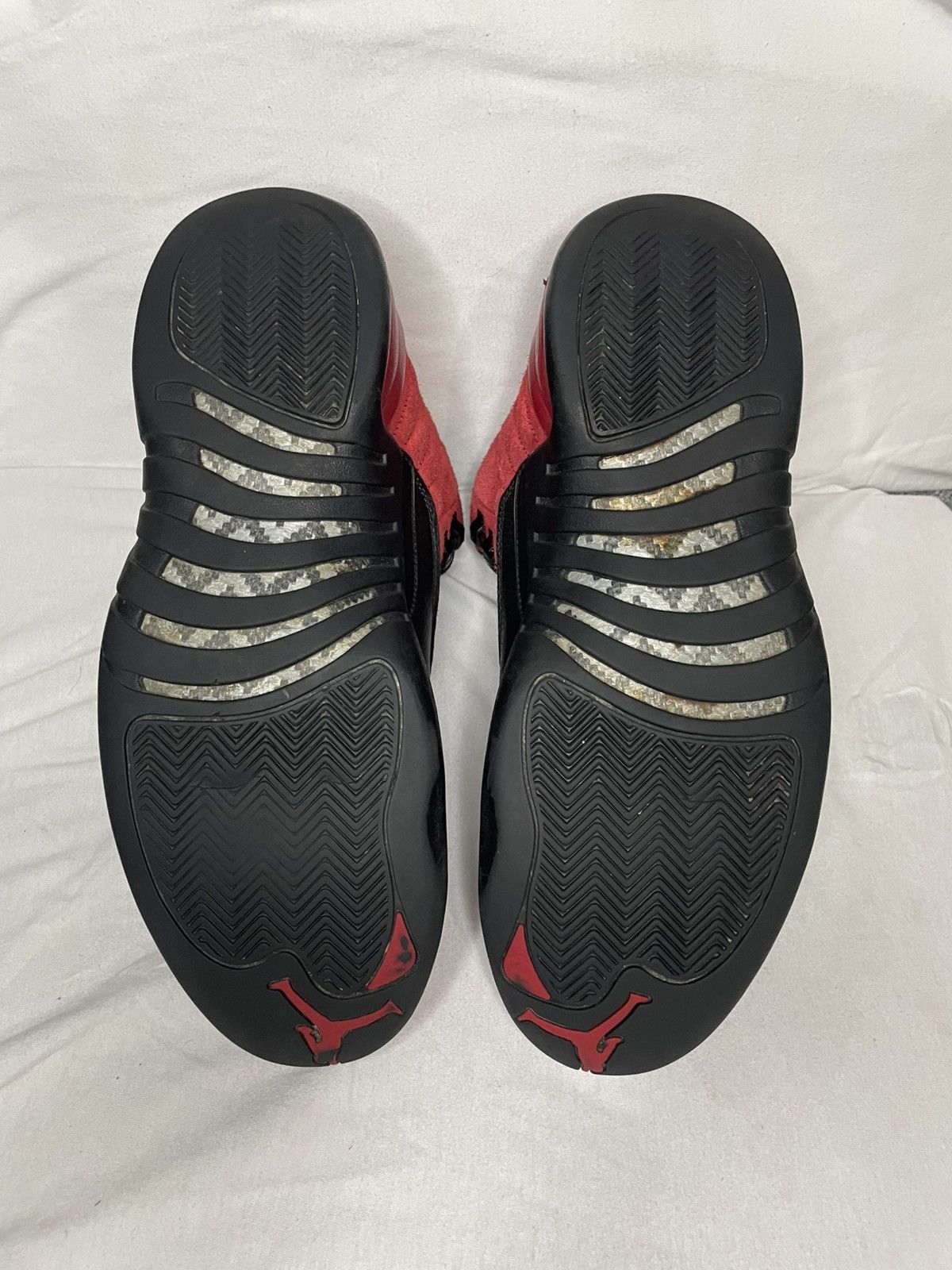 Jordan Brand jordan 12s reverse flu game Size US 11 / EU 44 - 6 Thumbnail