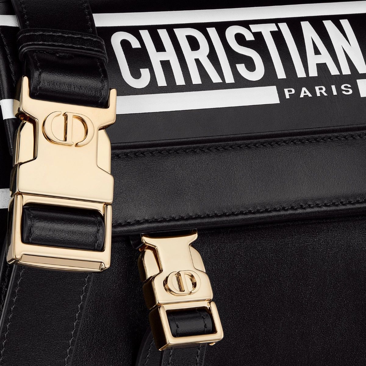 Dior o1bcso1str1124 Size: OS /Small Diorcamp Bag in Black/White Size ONE SIZE - 6 Thumbnail