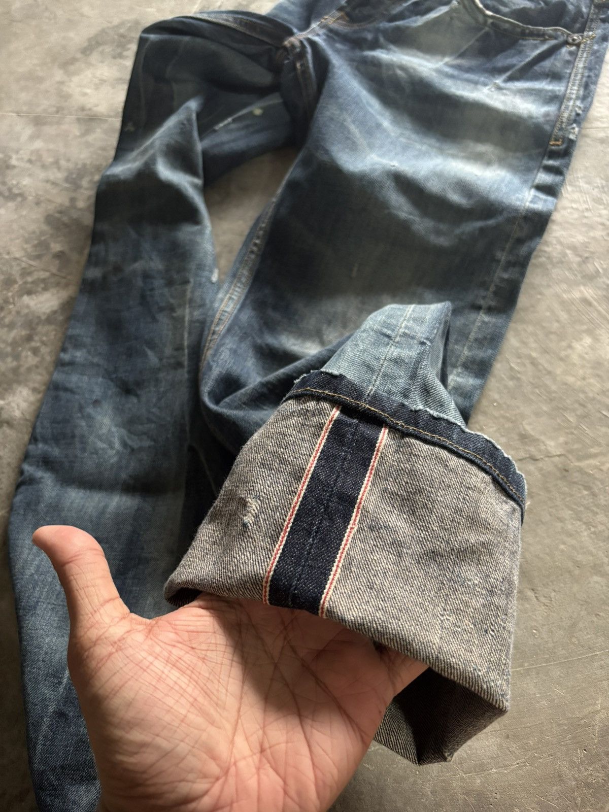 If Six Was Nine CULT OF INDIVIDUALITY japanese selvedge distressed semiflare Size US 32 / EU 48 - 23 Thumbnail