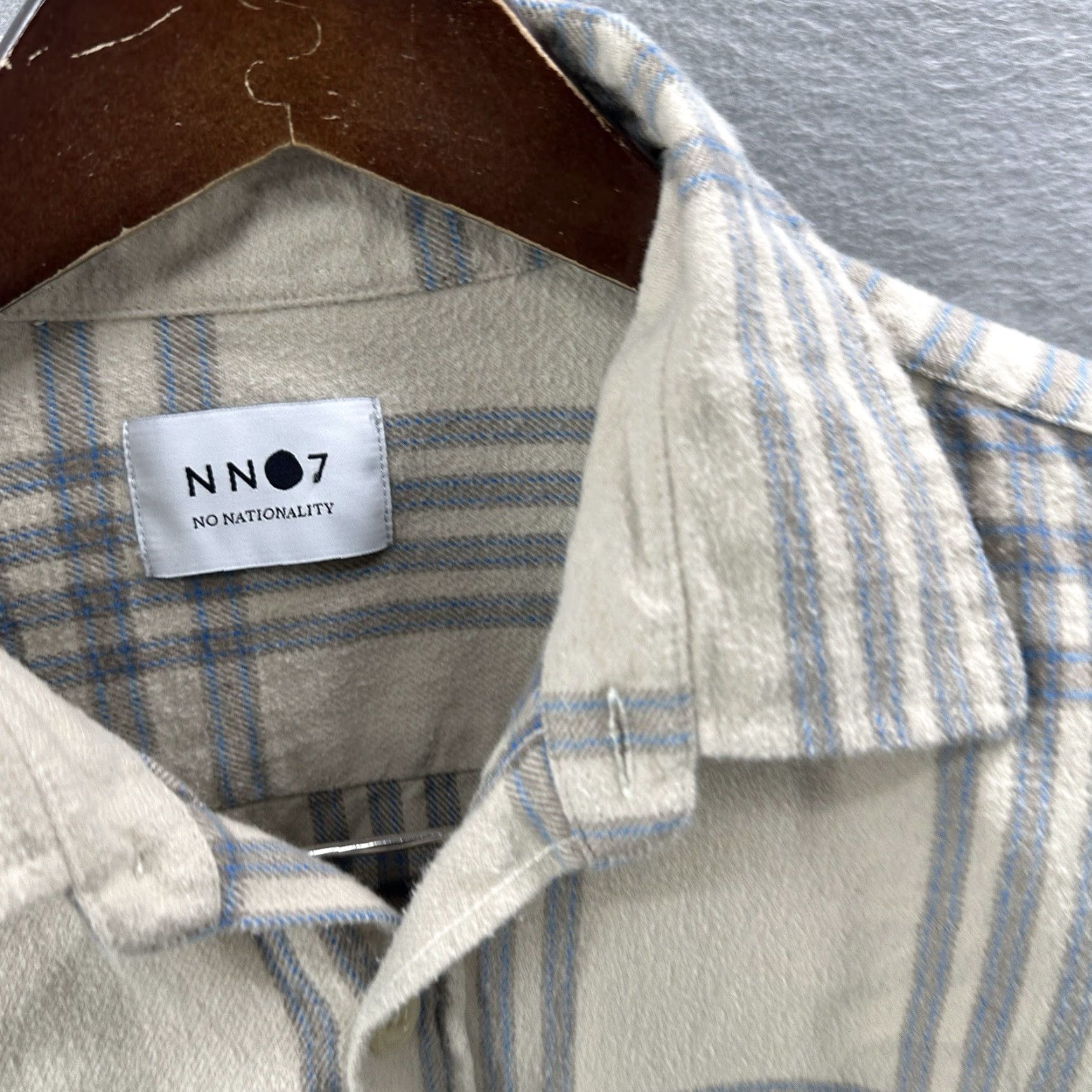 NN07 NN07 Beige Button-Up Shirt Mens Medium Long Sleeve Flannel Plaid Casual Workwear Size US M / EU 48-50 / 2 - 5 Thumbnail