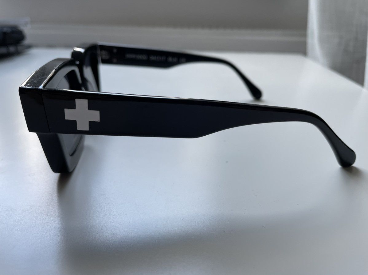Places + Faces Places + Faces Sunglasses Size ONE SIZE - 2 Thumbnail