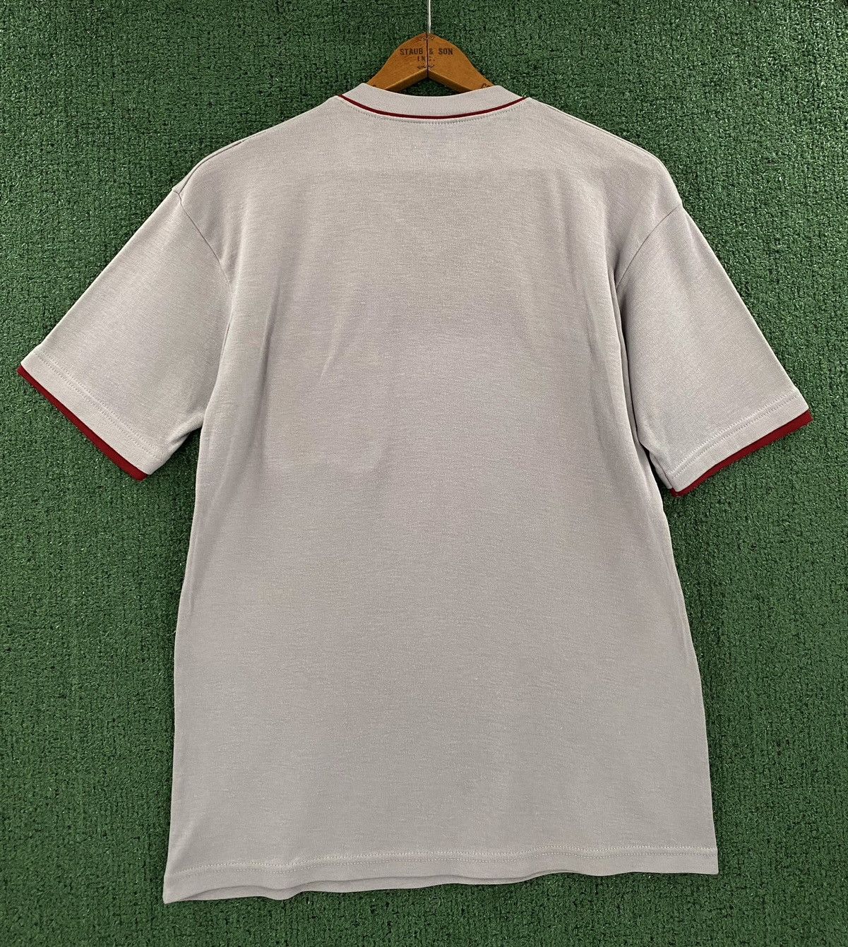 Vintage Rare Vintage 90’s Budweiser King Of Beers Pocket T-Shirt Size US M / EU 48-50 / 2 - 6 Thumbnail