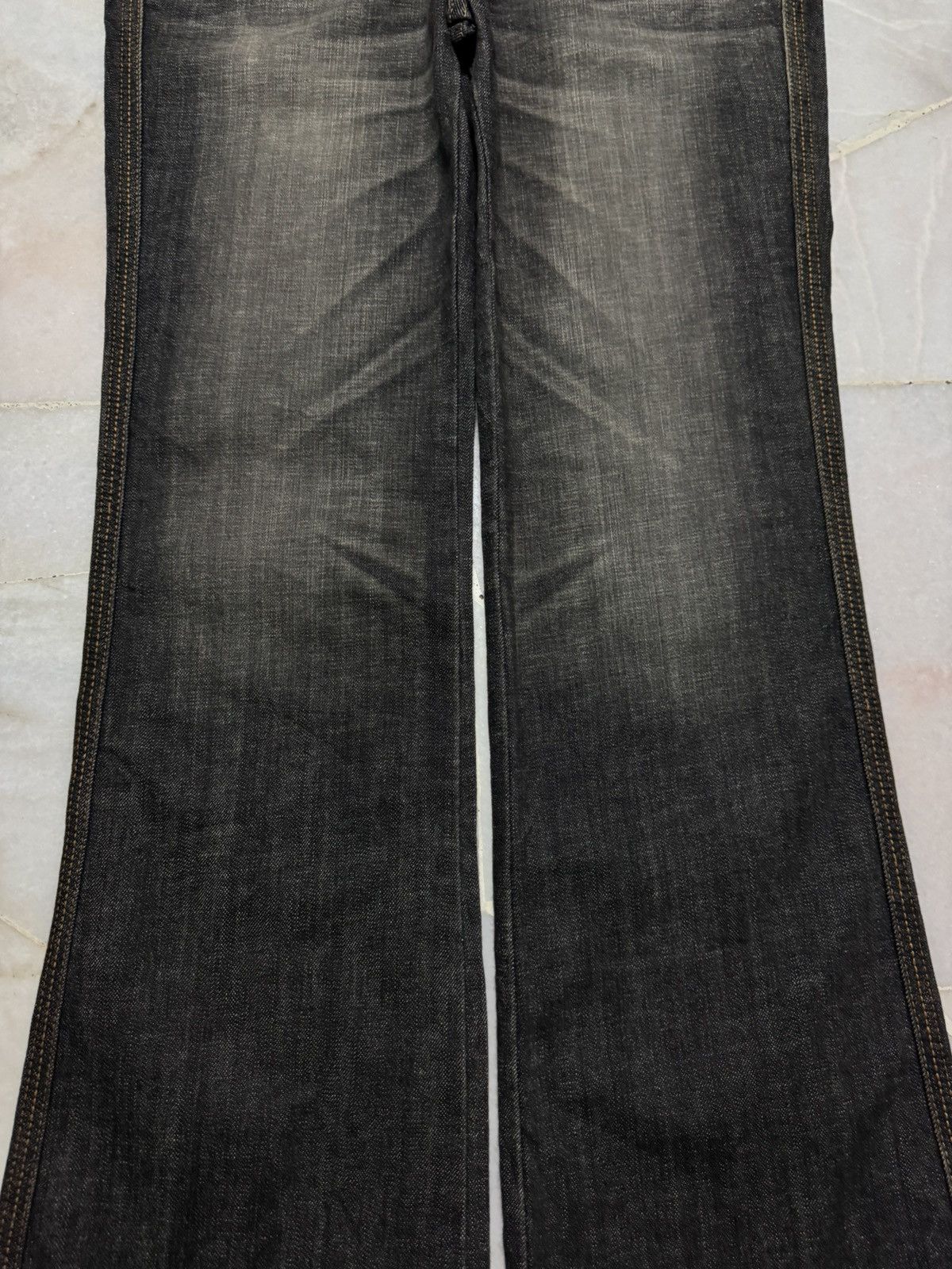 Tornado Mart BELL BOTTOM VINTAGE JAPANESE MUDWASHED FLARE DARK DENIM Size US 29 - 6 Thumbnail