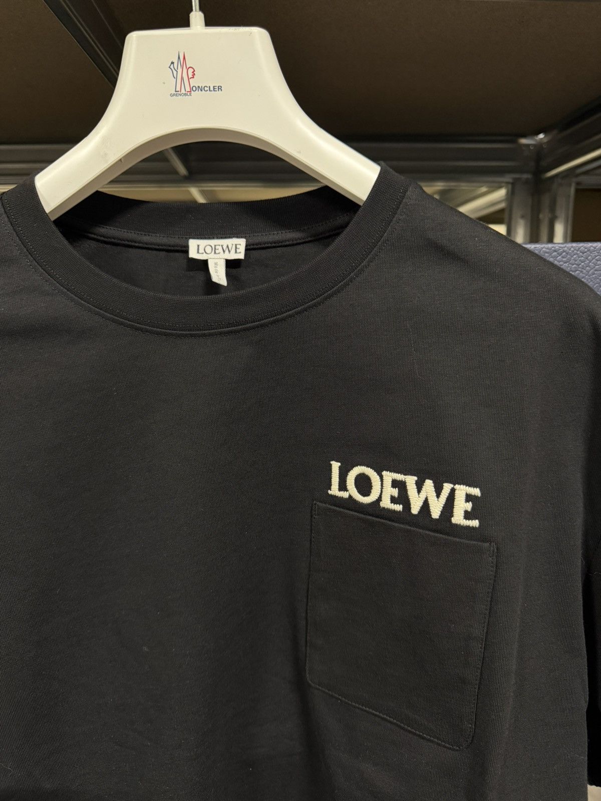 Loewe Loewe Logo Pocket T-Shirt NEW 650$ Size US M / EU 48-50 / 2 - 2 Thumbnail