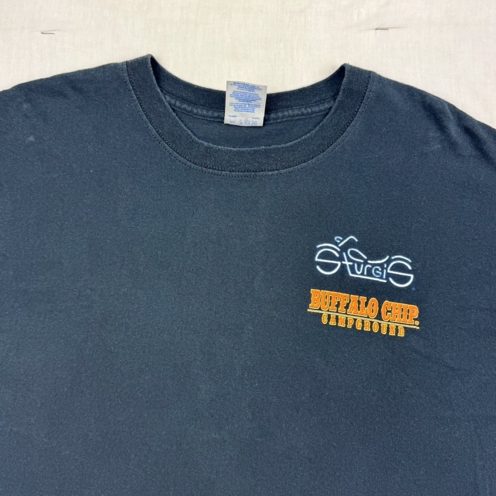 Gildan VINTAGE Buffalo Chip Campground T Shirt Adult Large Biker Rally 2006 Y2K Gildan Black Mens Shirt L Size US L / EU 52-54 / 3 - 4 Thumbnail