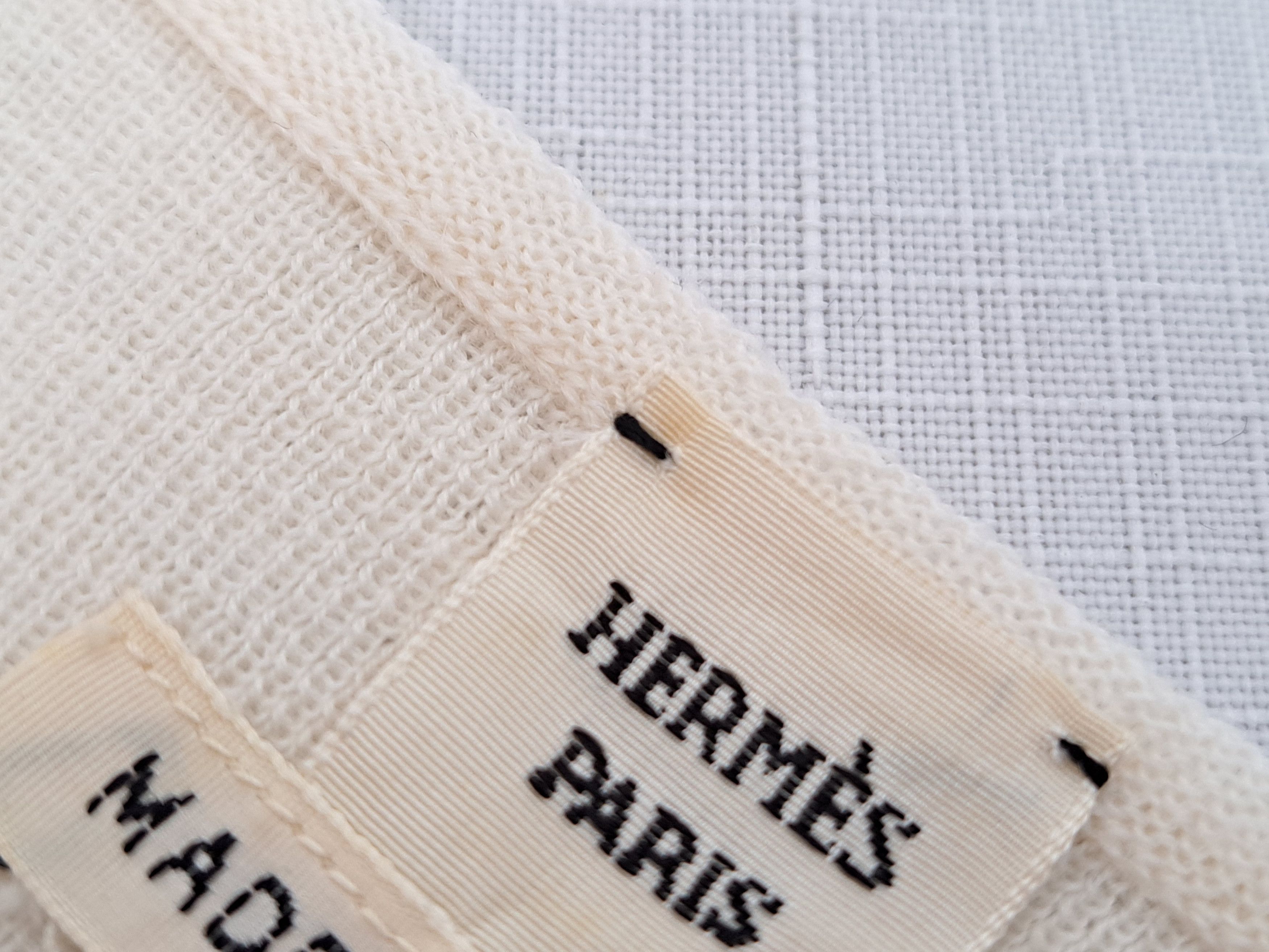 Hermes Hermes Paris wool long sleeve pullover in ecru. Size S / US 4 / IT 40 - 7 Thumbnail