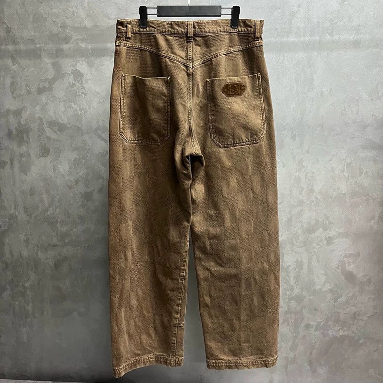 Louis Vuitton Louis Vuitton 24 Brown Wash Effect Zip-up Straight Leg Jea Size US 34 / EU 50 - 2 Thumbnail
