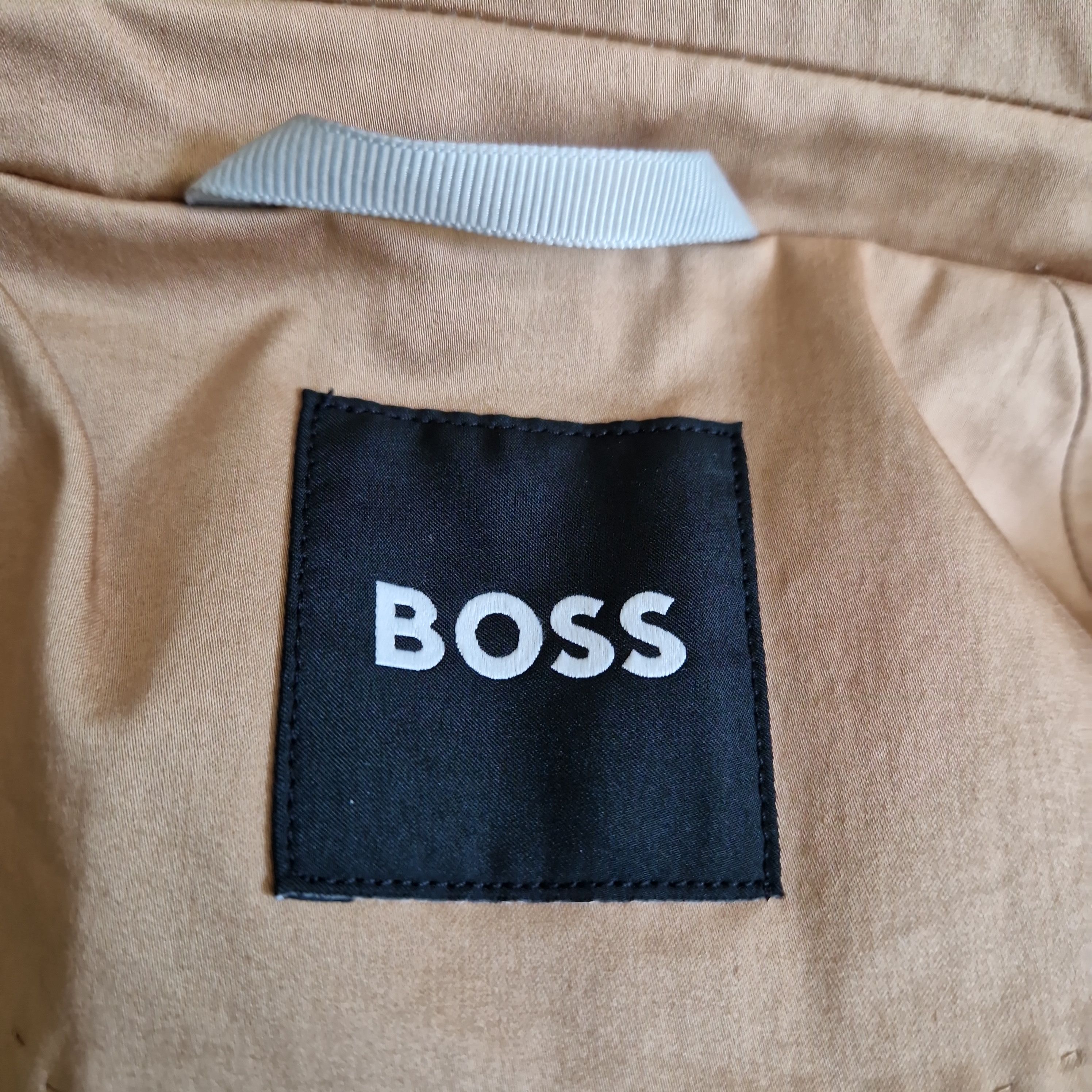 Hugo Boss Size 56 italy Size 54L - 20 Thumbnail