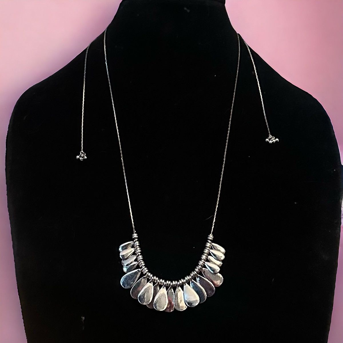 Other Silver tone adjustable flare dangle necklace Size ONE SIZE - 1 Thumbnail
