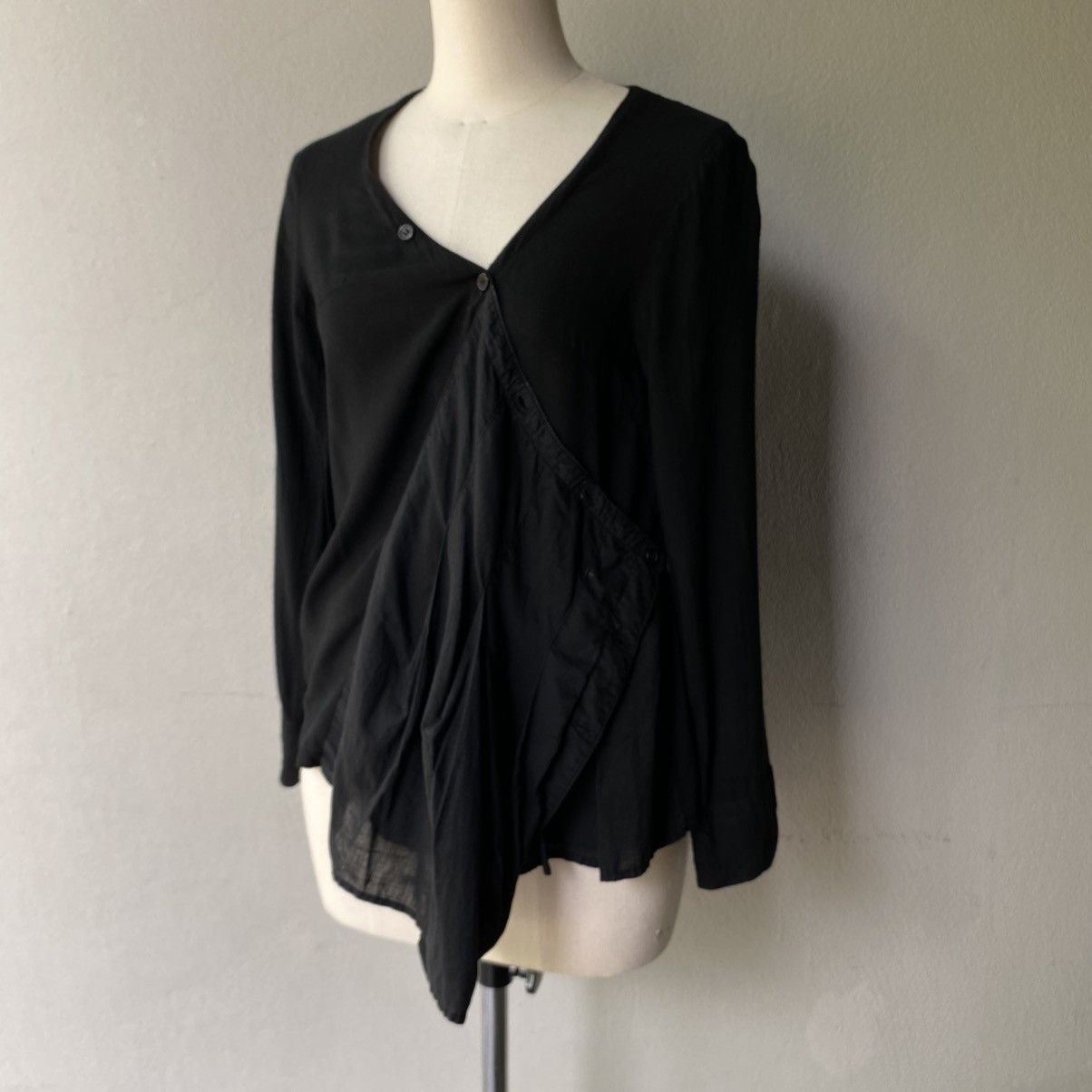 Designer × Japanese Brand SEDMIKRASKY Black Draped Asymmetric Blouse Size L / US 10 / IT 46 - 12 Thumbnail