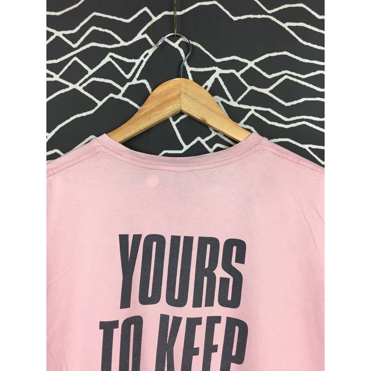 Band Tees Sticky Fingers Indie Rock Band Yours To Keep World Tour Tee Size US L / EU 52-54 / 3 - 9 Thumbnail