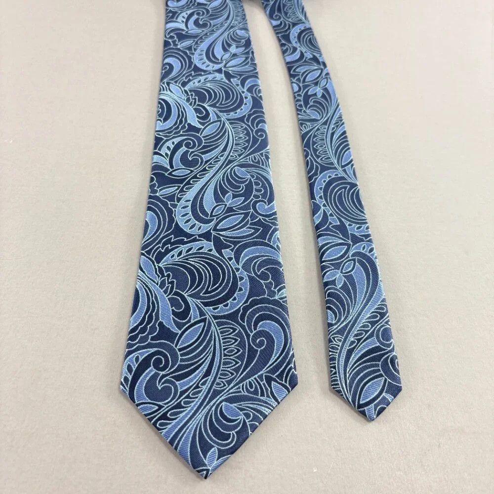 Van Heusen Van Heusen Navy Blue Paisley Men's Tie 3 1/2' x 60" Size ONE SIZE - 2 Thumbnail