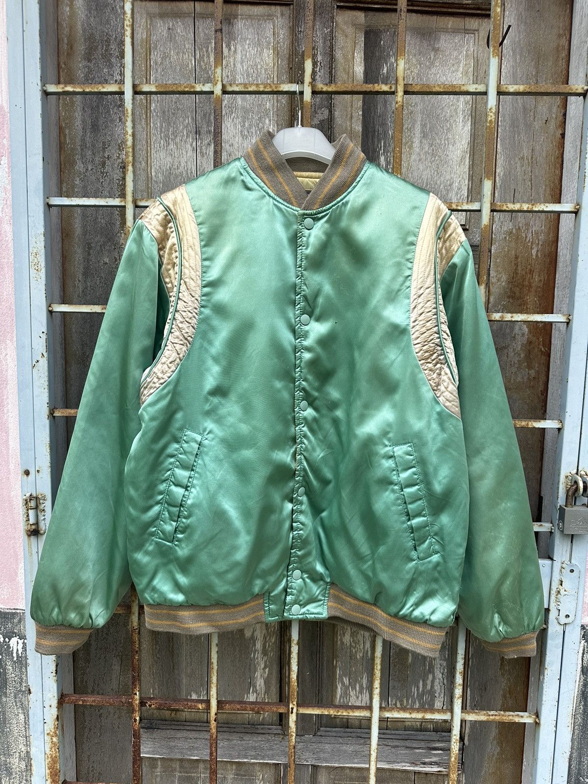 O'Neill Vintage Oneill Shower Used Faded Green Bomber Jacket Z11 Size US L / EU 52-54 / 3 - 1 Thumbnail