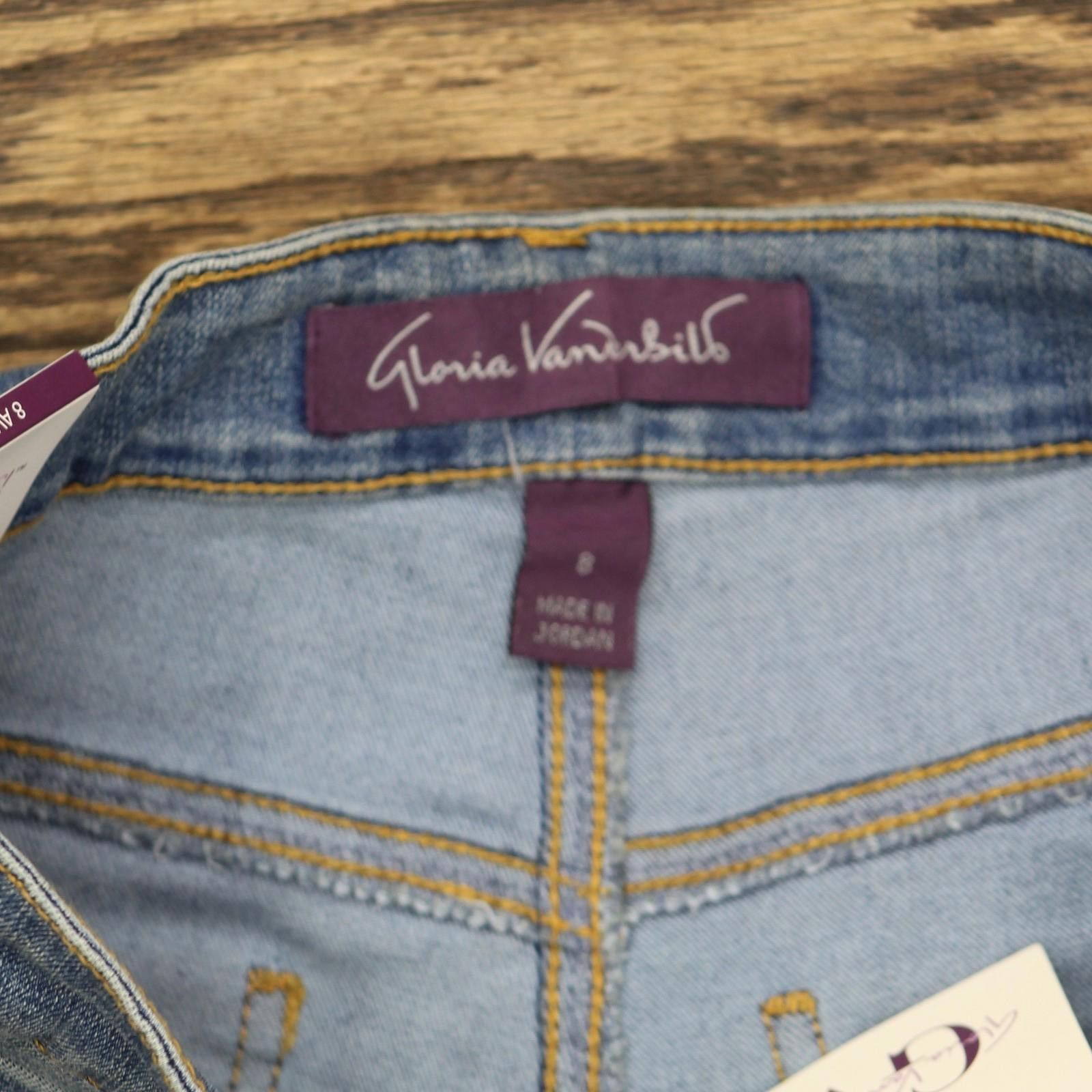 Designer Nwt Gloria Vanderbilt Crop Jeans Banaba Blue Hem Stones 8 Size 30" / US 8 / IT 44 - 7 Thumbnail