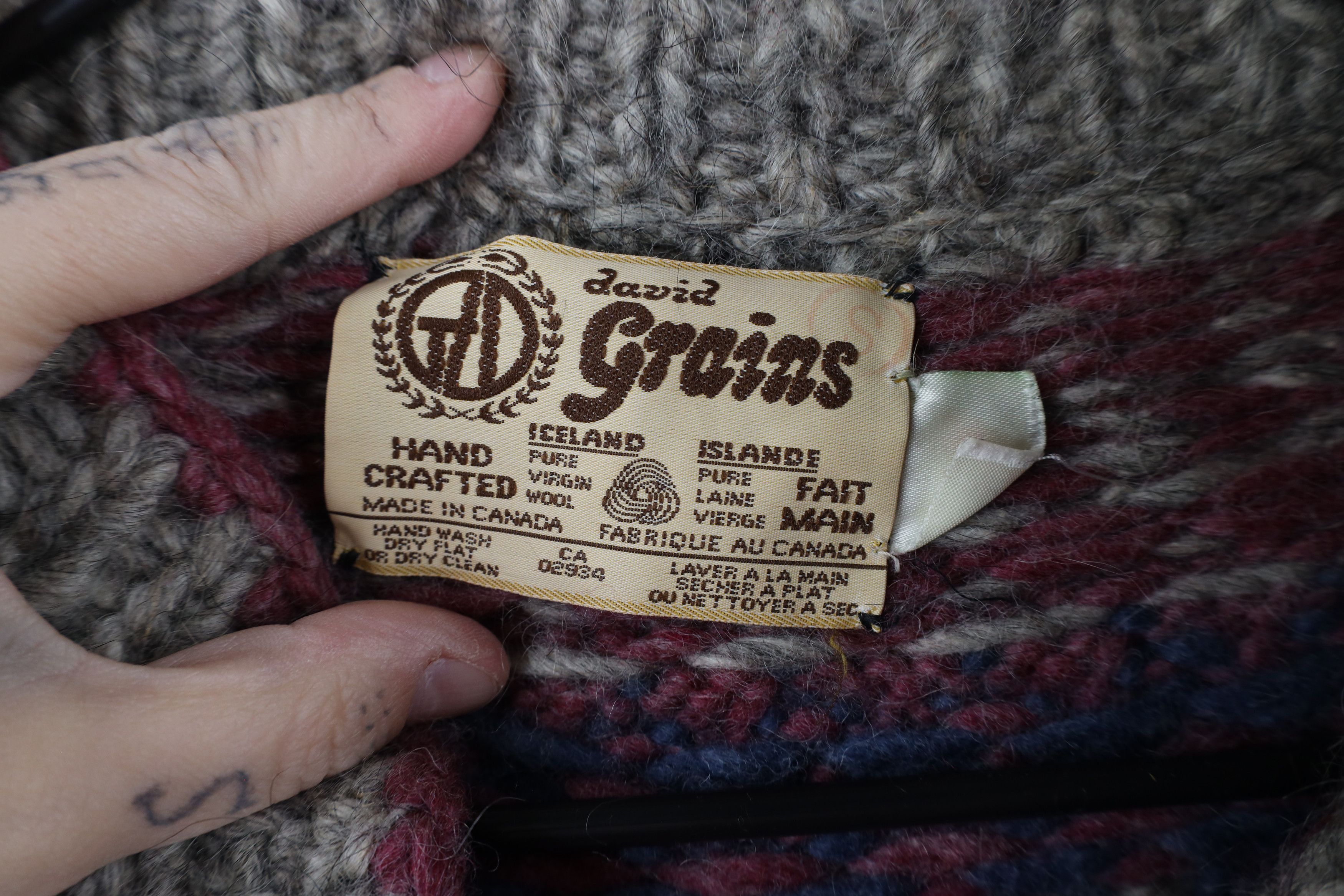 Vintage Vintage 60s 70s Cowichan Wool Fair Isle Cardigan Sweater Size US M / EU 48-50 / 2 - 6 Thumbnail