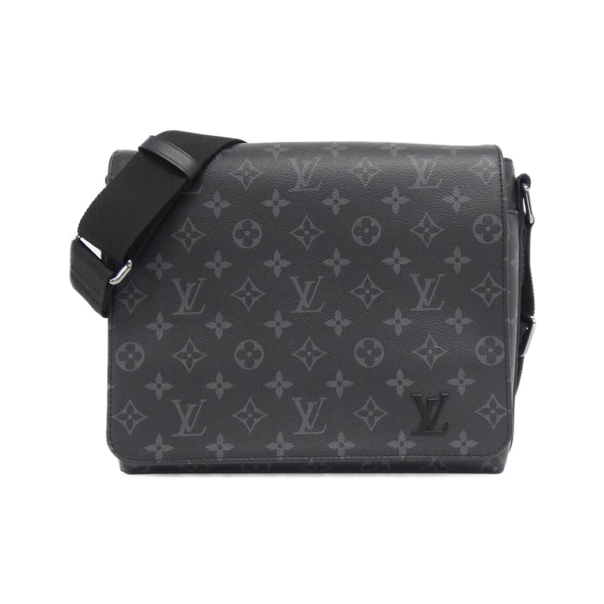 Louis Vuitton Louis Vuitton Monogram Eclipse District PM M45272 Shoulder Bag Size ONE SIZE - 1 Thumbnail