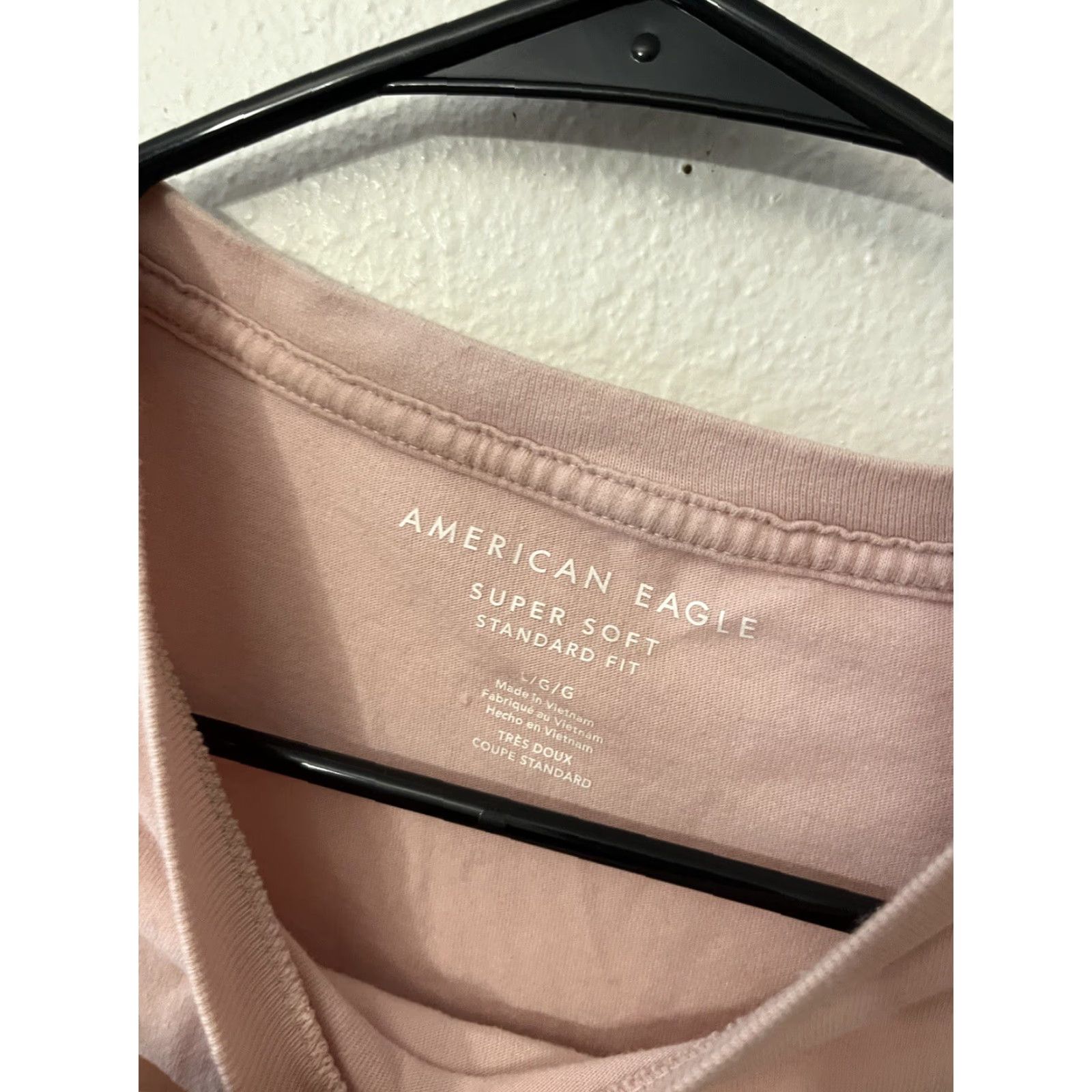 American Eagle Outfitters AMERICAN EAGLE Men’s Super Soft Light Pink T-Shirt Large Short Sleeve Crew Neck Regular Fit Size US L / EU 52-54 / 3 - 4 Thumbnail