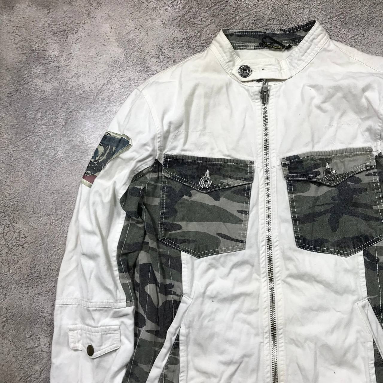 Vintage Vintage Y2K Camo Bomber Jacket Streetwear Skate Washed L Size US L / EU 52-54 / 3 - 2 Thumbnail