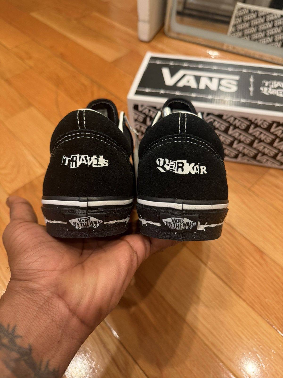 Vans Vans otw old skool Travis Barker Dues Paid Size US 11.5 / EU 44-45 - 5 Thumbnail