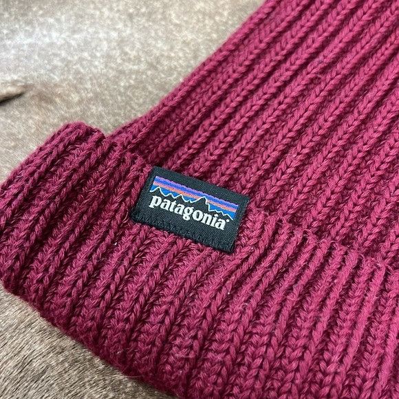 Patagonia Patagonia Fishermans Rolled Maroon Ribbed Beanie Size ONE SIZE - 2 Thumbnail