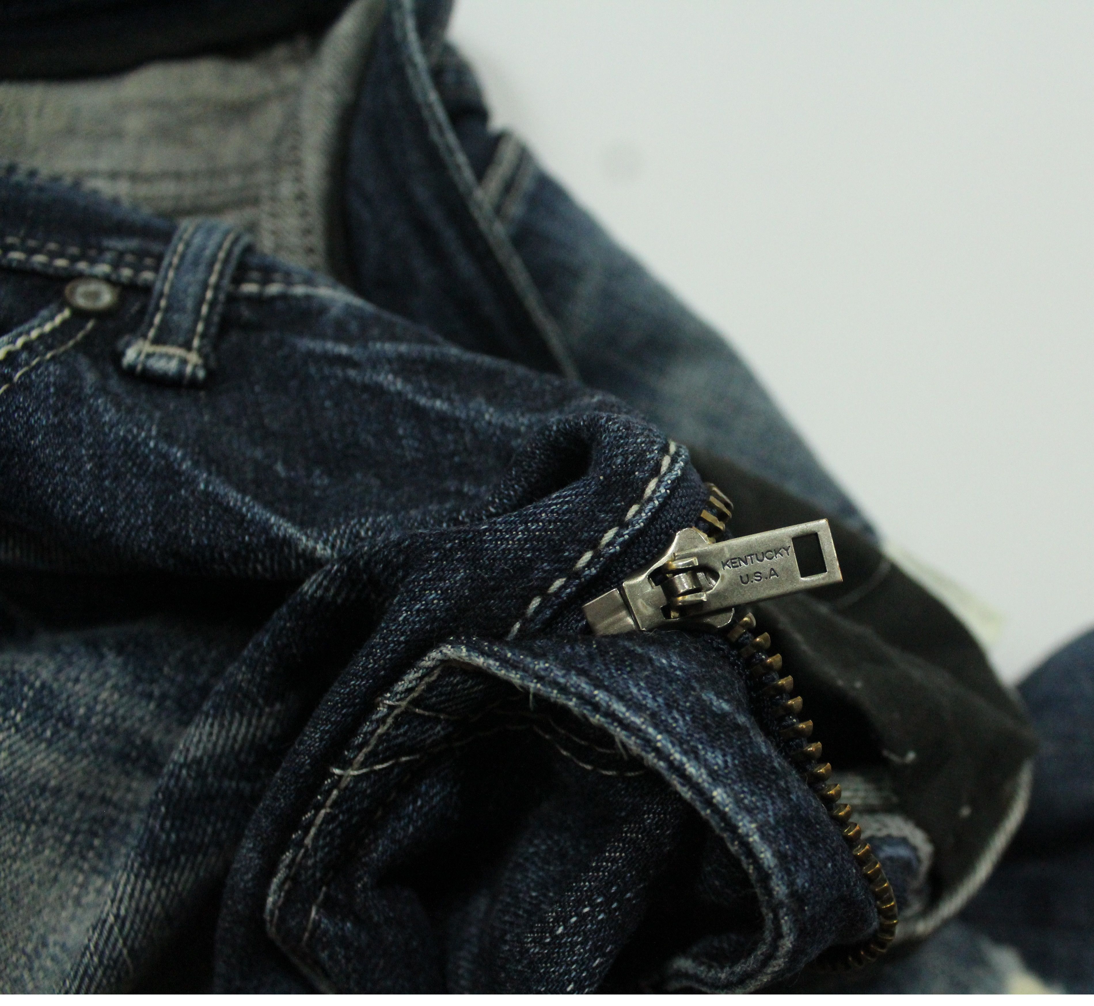 GOSTAR DE FUGA GOSTAR DE FUGA Denim Distressed APC Helmut Lang Acne Size US 32 / EU 48 - 15 Thumbnail