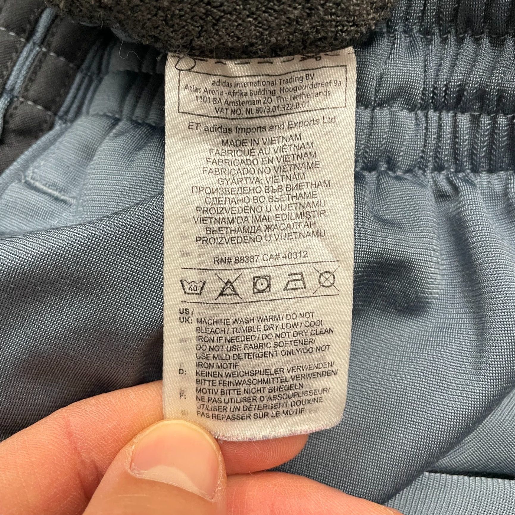 Adidas Adidas Basketball Training Shorts Men 26x9.5 Gray Elastic Active Athleisure Short Regular Waist 26in Drawstring Size US 26 / EU 42 - 6 Thumbnail