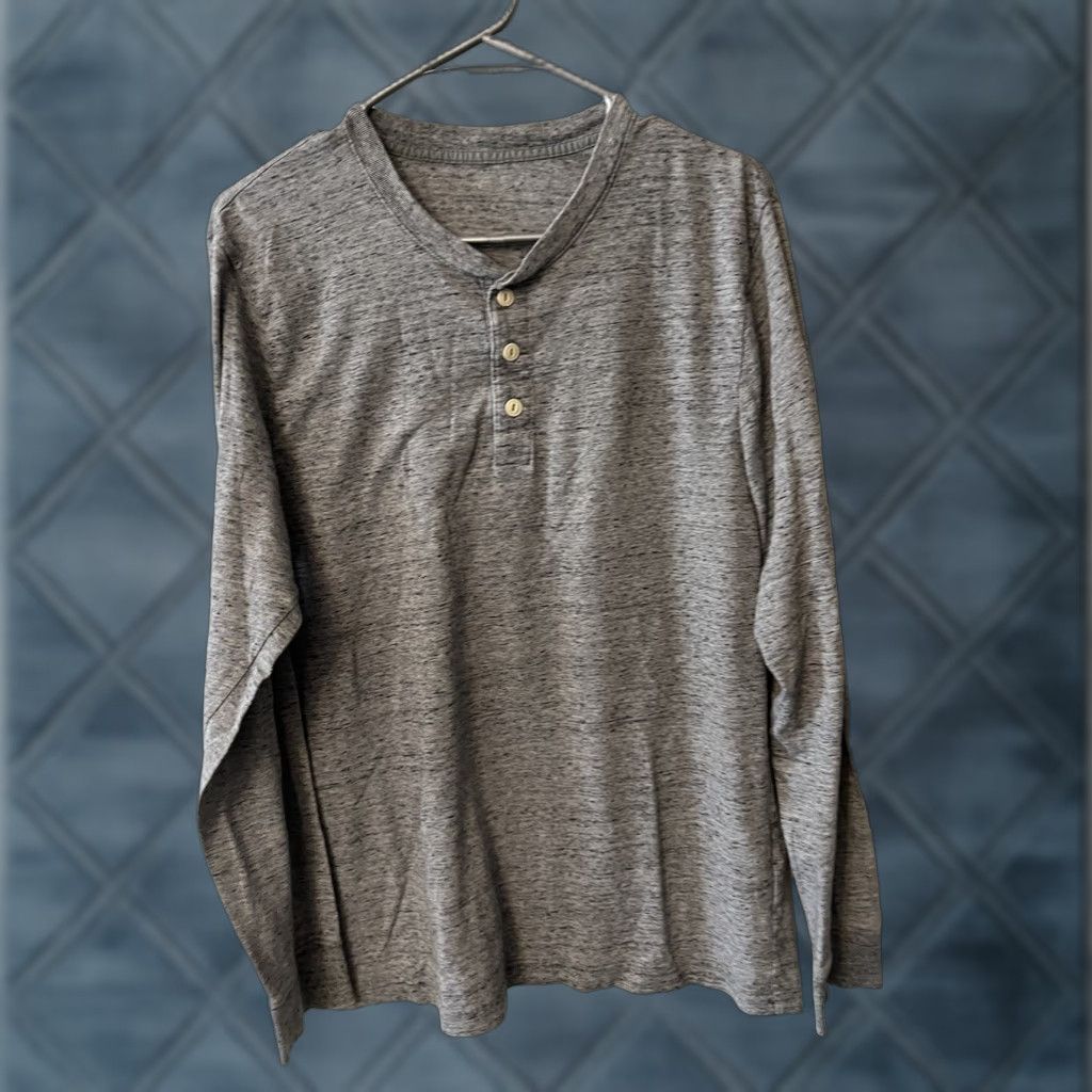 Old Navy Old Navy Men’s Henley Shirt Large Heather Gray Shirt Mens L Gray Henley Old Navy T-Shirt Size US L / EU 52-54 / 3 - 1 Thumbnail