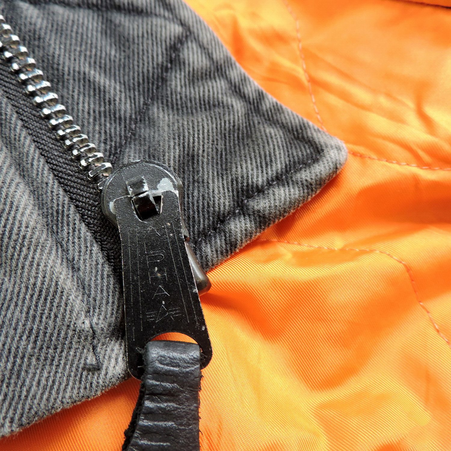 Alpha Industries 90's Alpha Industries MA-1 Carrier Deck Jacket Size US M / EU 48-50 / 2 - 7 Thumbnail