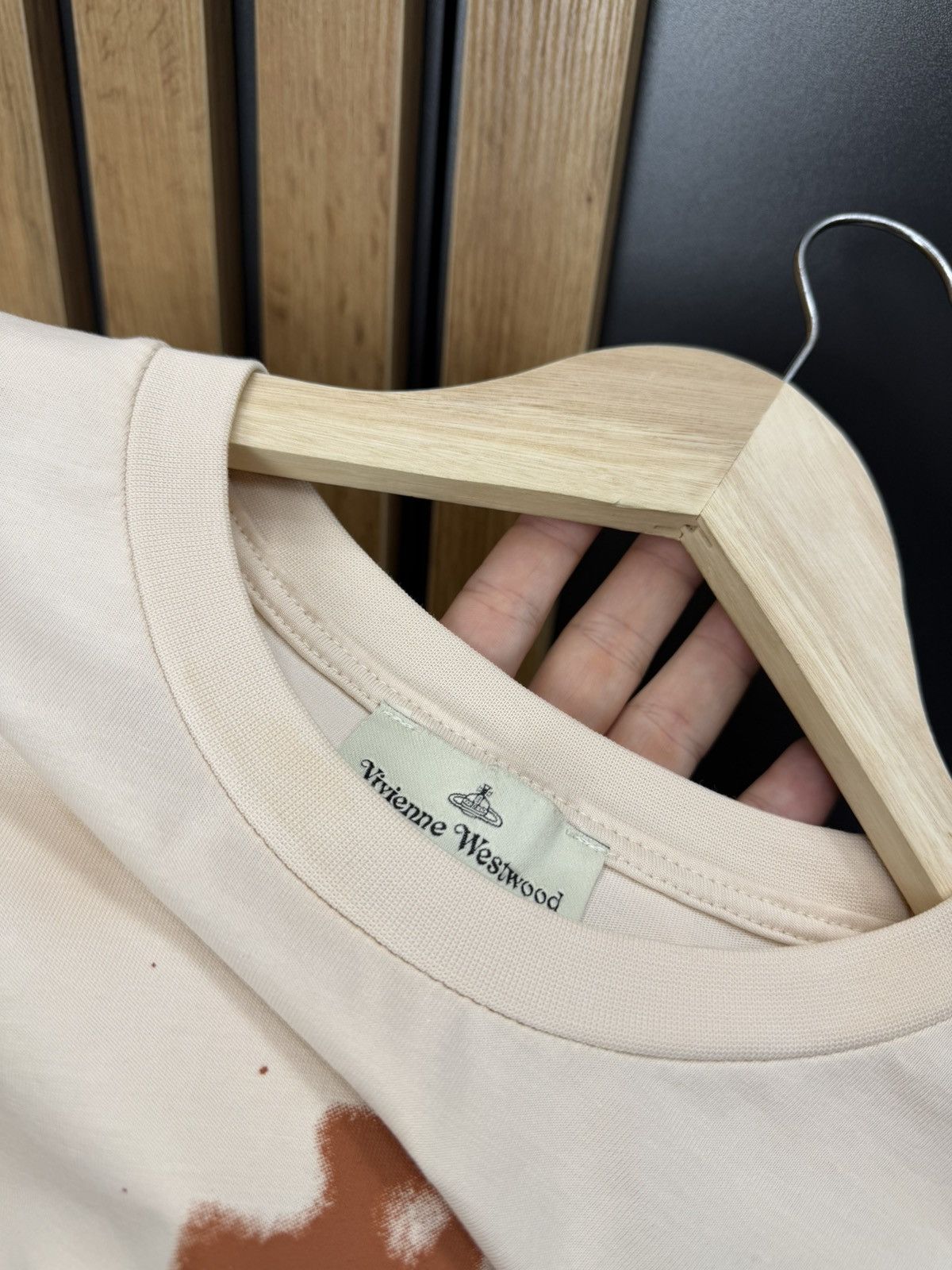 Vivienne Westwood Vivienne Westwood Orb Spray Logo T-Shirt Size M Size US M / EU 48-50 / 2 - 11 Thumbnail