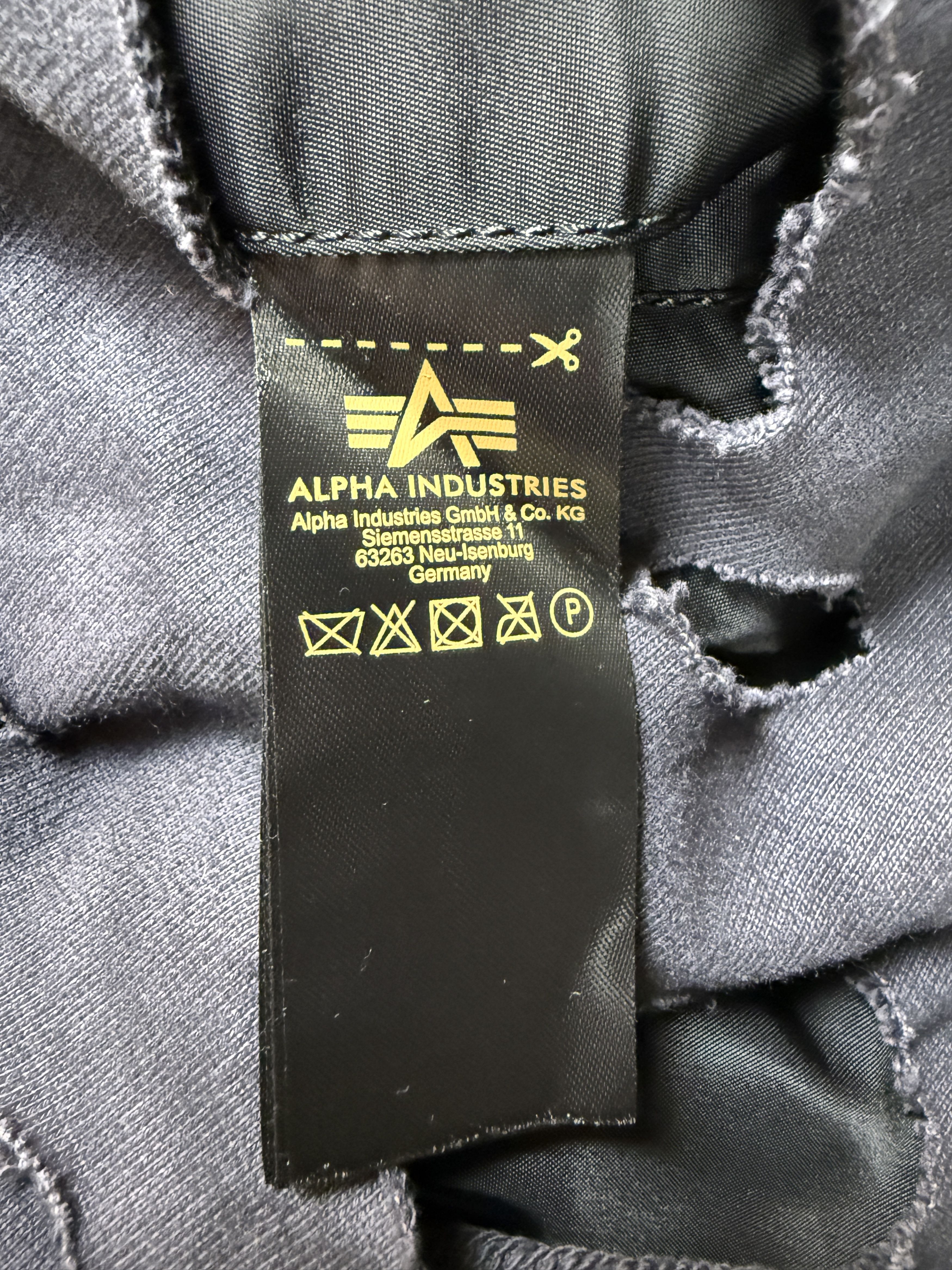 Alpha Industries Sample Ripped Distressed MA-1 Hooded Bomber Jacket Size US XXL / EU 58 / 5 - 11 Thumbnail