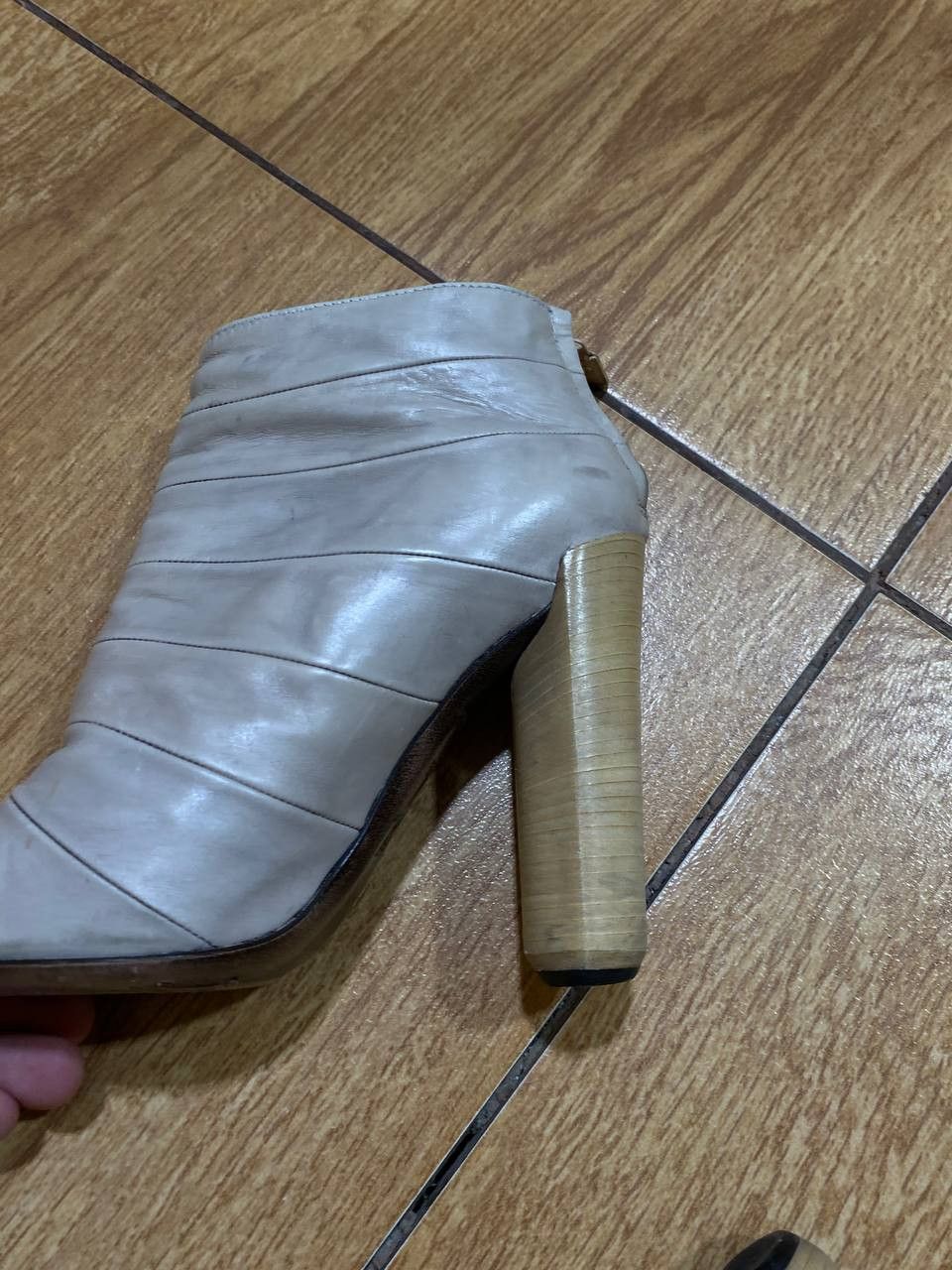 Louis Vuitton Louis Vuitton Suede Ankle Leather Boots Vintage Size US 4 / IT 34 - 9 Thumbnail