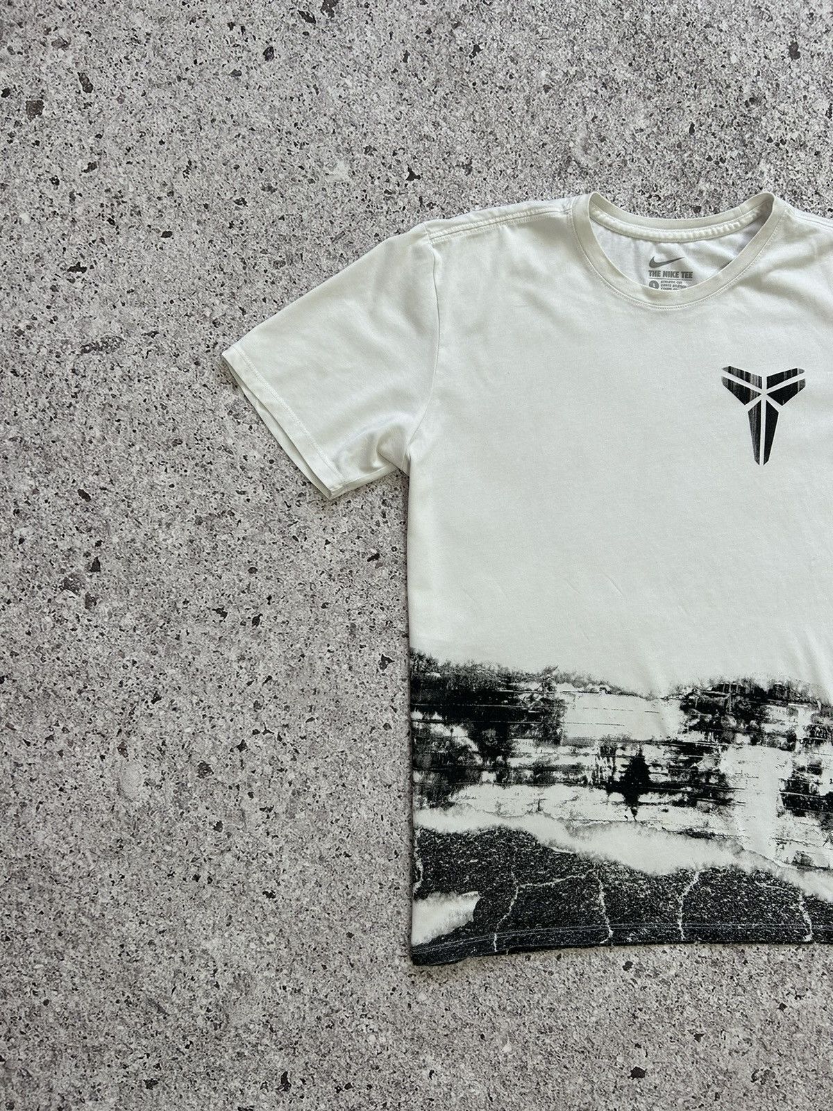 Nike × Vintage Vintage Nike Kobe Bryant AOP Double Sided Dir Fit T-Shirt Size US L / EU 52-54 / 3 - 4 Thumbnail