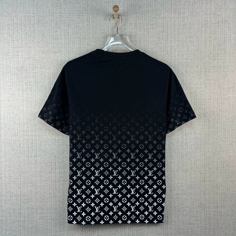 Louis Vuitton Louis Vuitton Monogram crewneck presbyopic gilt short slee Size US L / EU 52-54 / 3 - 3 Thumbnail